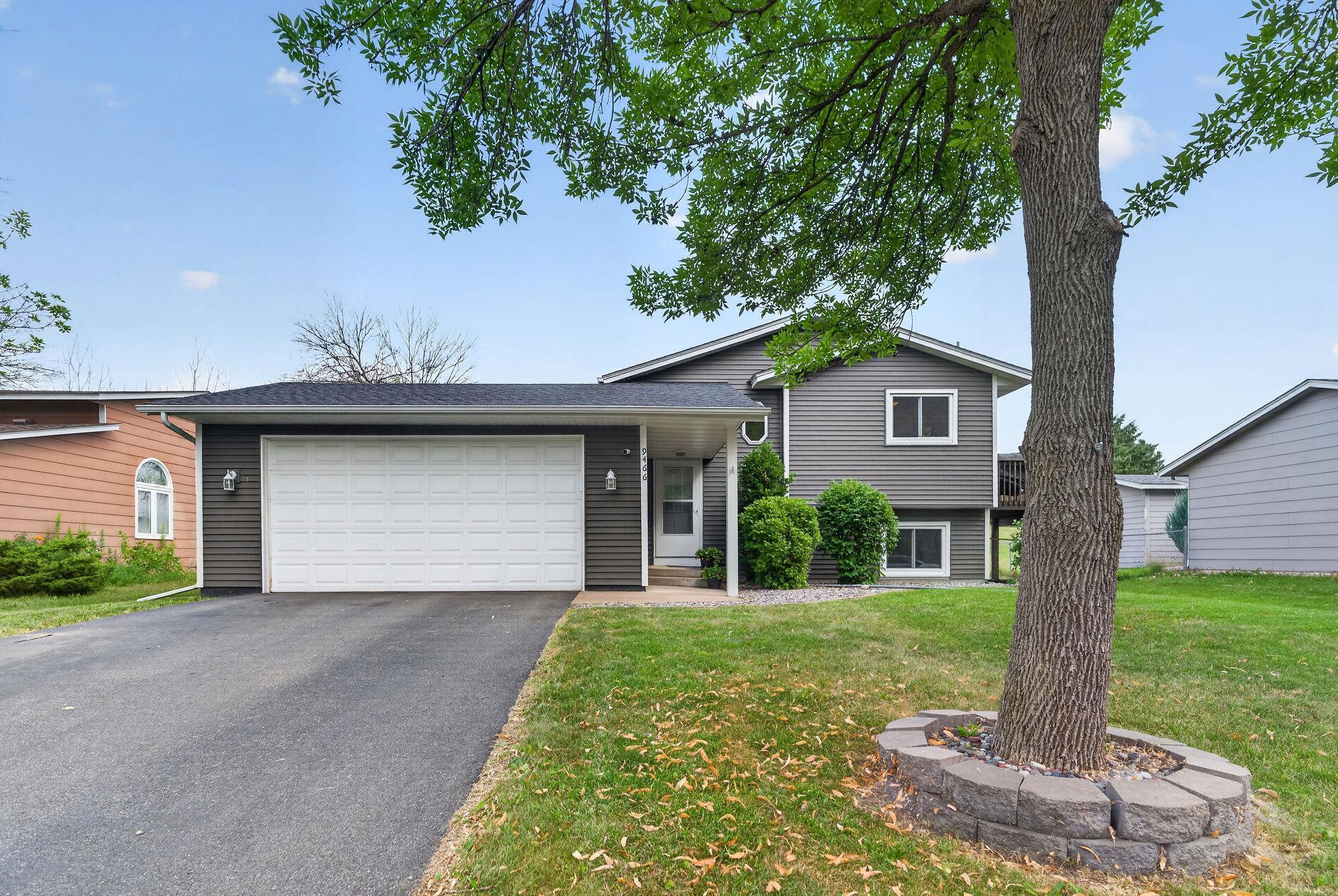 2nd image of 9466 Irving Ave N, Brooklyn Park, MN 55444 | MLS# 7115257
