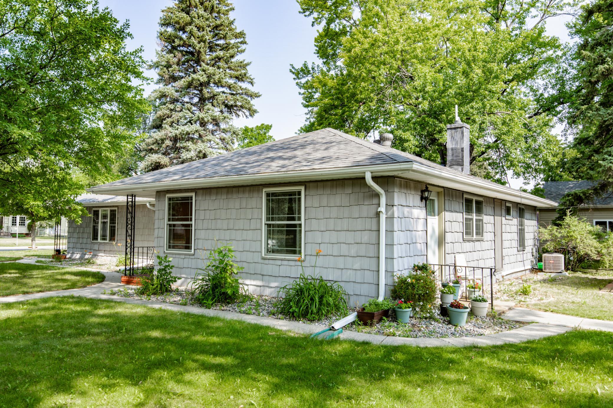 5th image of 1601-1603 Broadway N, Fargo, ND 58102 | MLS# 7115283