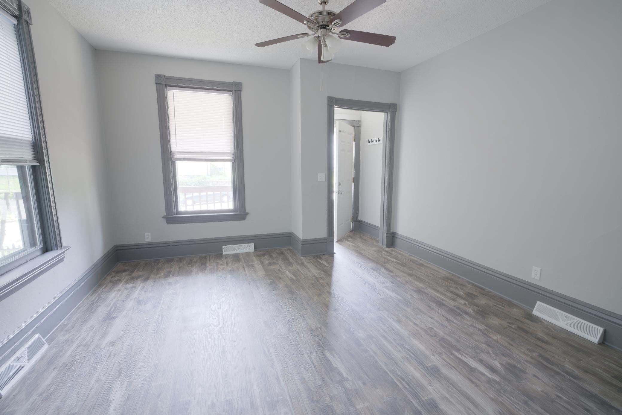 2nd image of 141 York Ave, Saint Paul, MN 55117 | MLS# 7115296