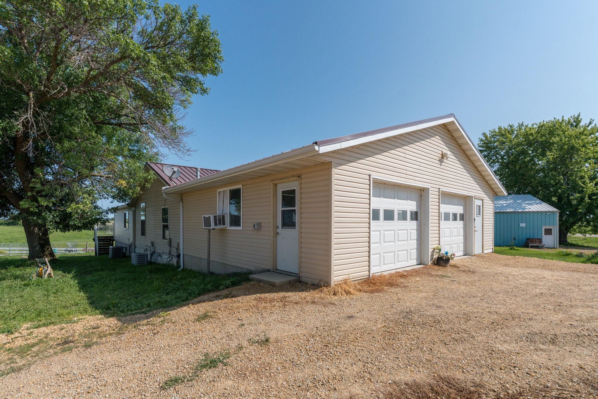 4th image of 22098 State Hwy 60, Madison Lake, MN 56063 | MLS# 7115384