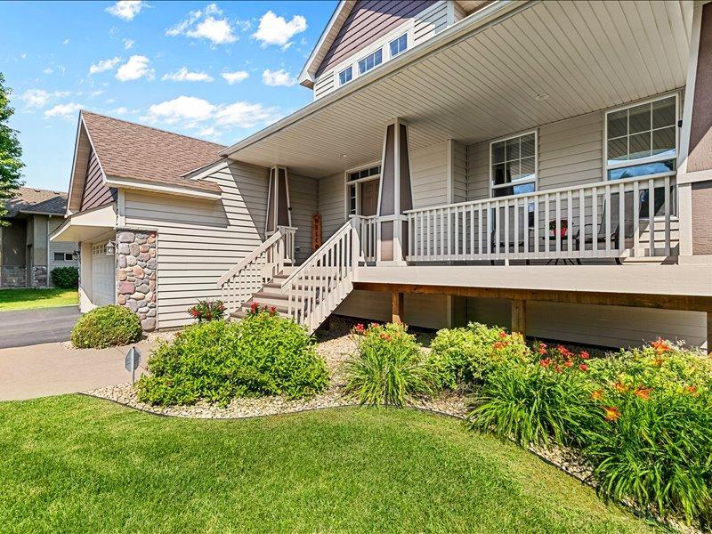 2nd image of 1576 Stoneybrook Dr, Hugo, MN 55038 | MLS# 7115392