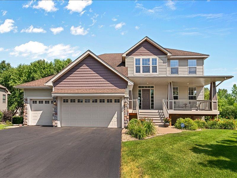 1st image of 1576 Stoneybrook Dr, Hugo, MN 55038 | MLS# 7115392