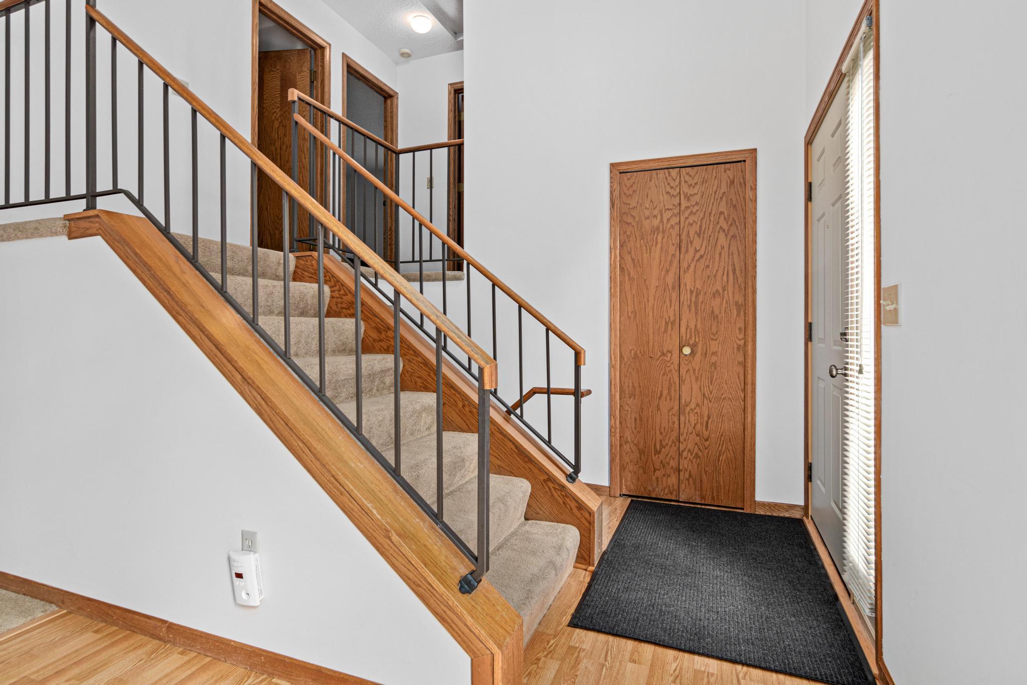 2nd image of 8574 134th St W, Saint Paul, MN 55124 | MLS# 7115393