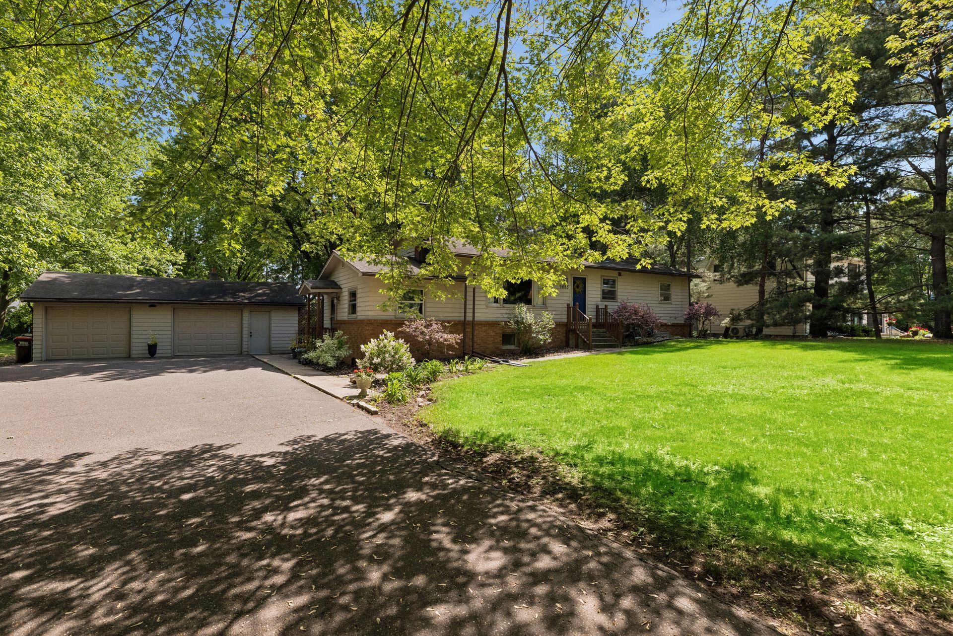 2nd image of 9883 Brookview Rd, Saint Paul, MN 55125 | MLS# 7115427