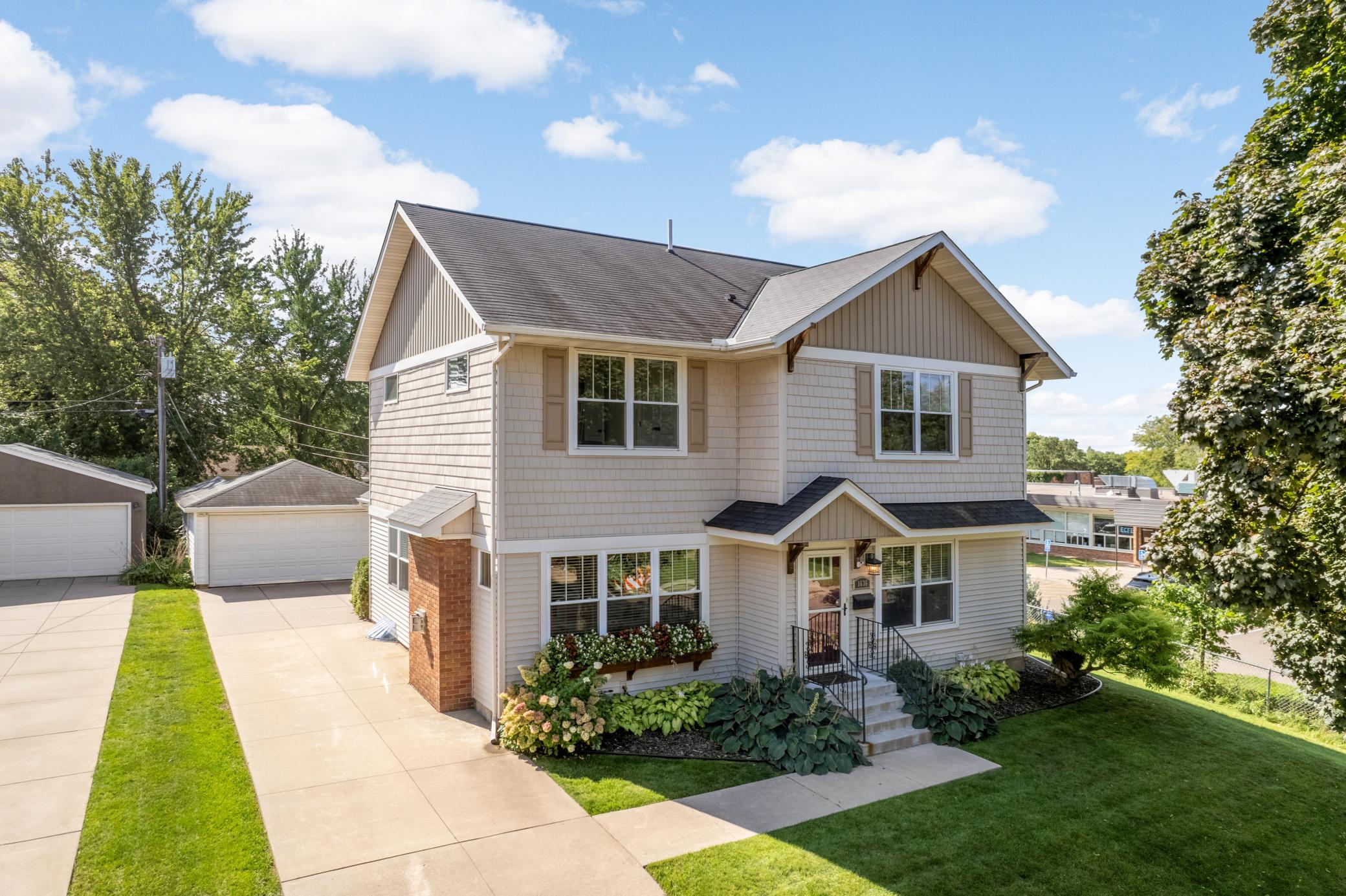 1st image of 1636 Saunders Ave, Saint Paul, MN 55116 | MLS# 7115437