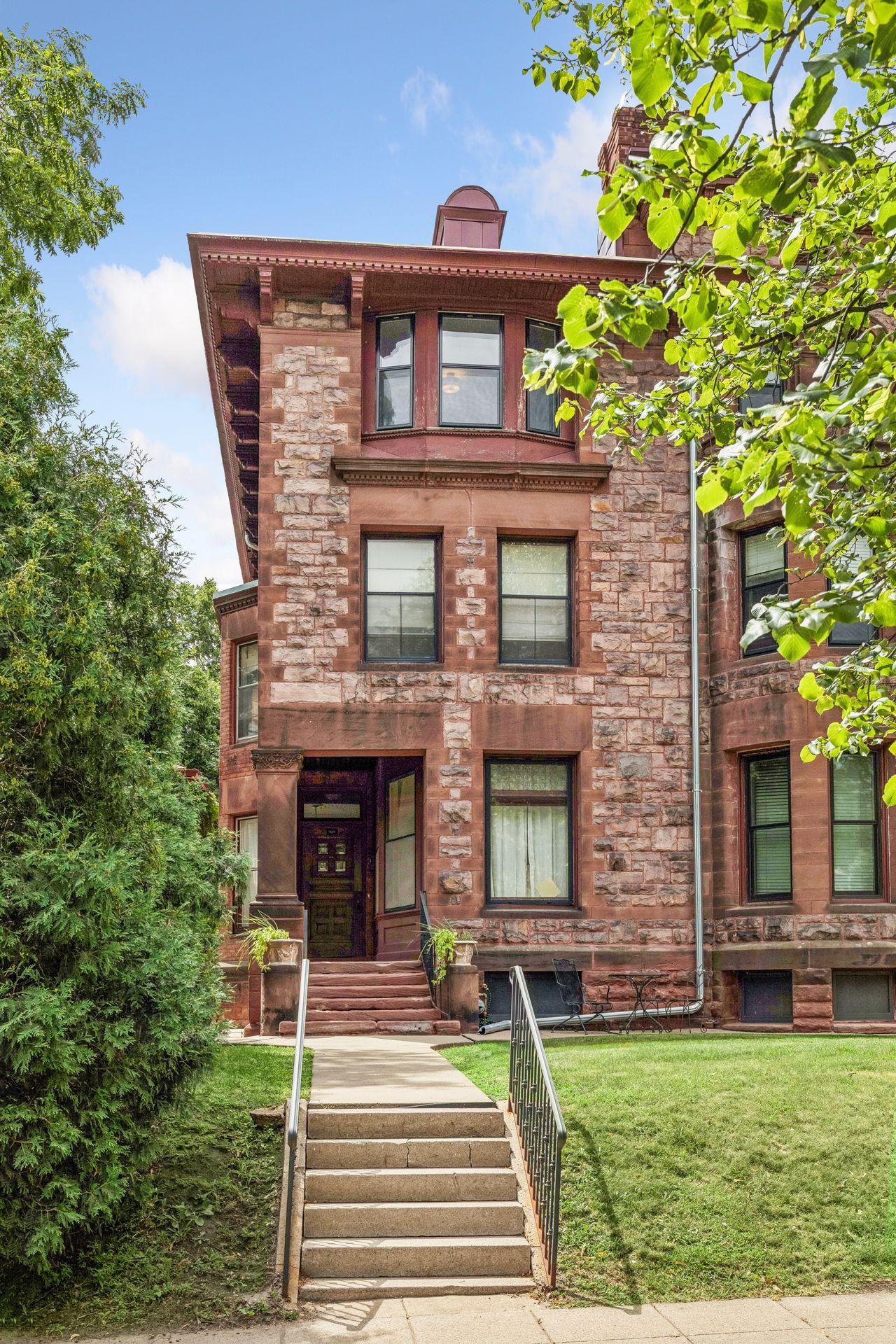 1st image of 596 Summit Ave #596-3, Saint Paul, MN 55102 | MLS# 7115450