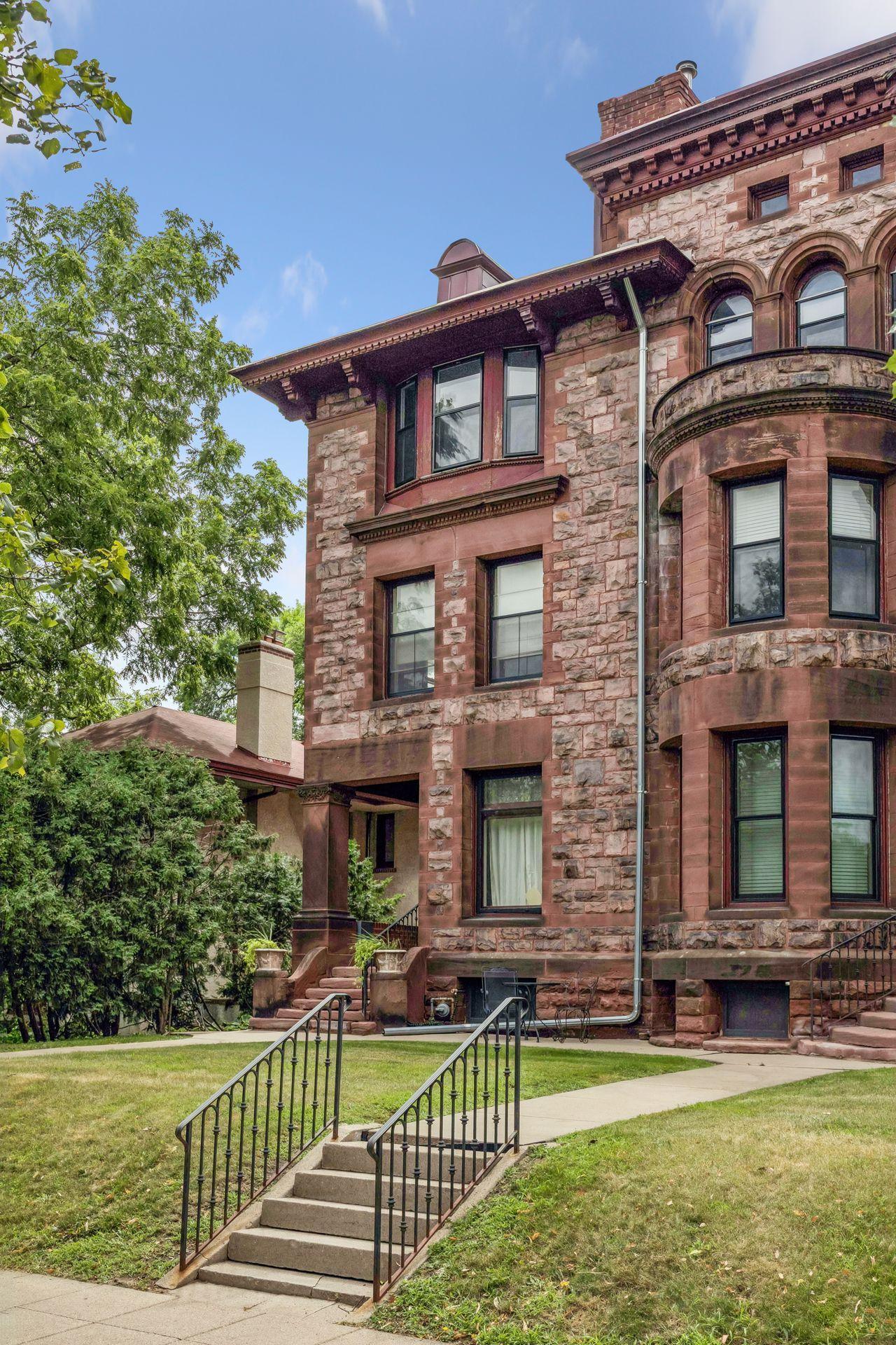 2nd image of 596 Summit Ave #596-3, Saint Paul, MN 55102 | MLS# 7115450