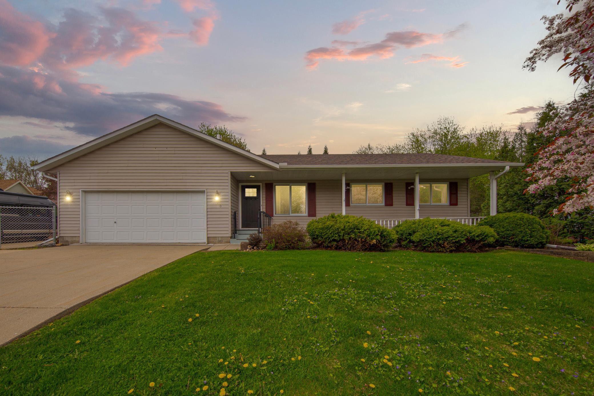 2nd image of 410 Littleford Ln, Faribault, MN 55021 | MLS# 7115464