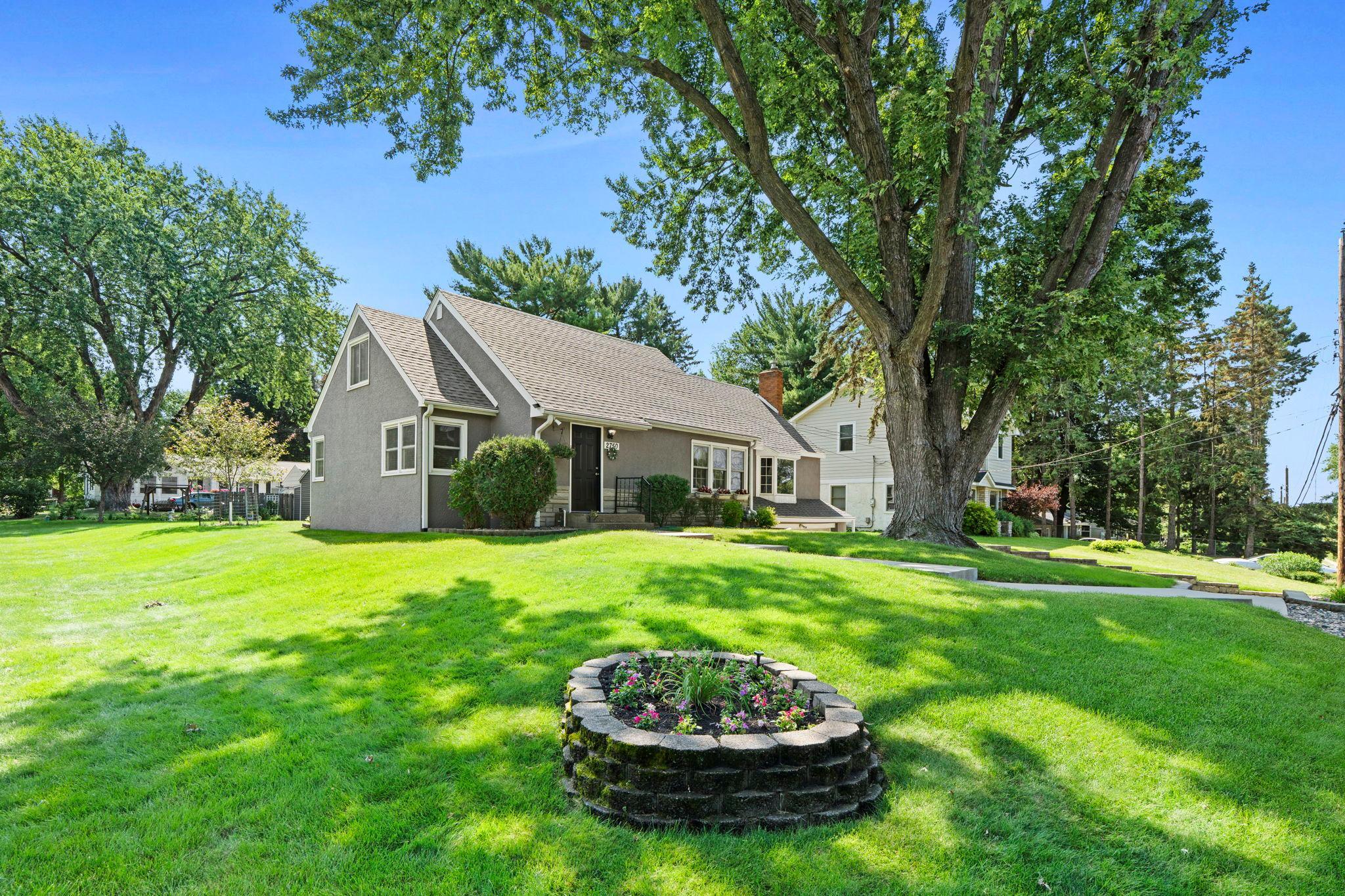 5th image of 2750 Oxford St N, Saint Paul, MN 55113 | MLS# 7115480