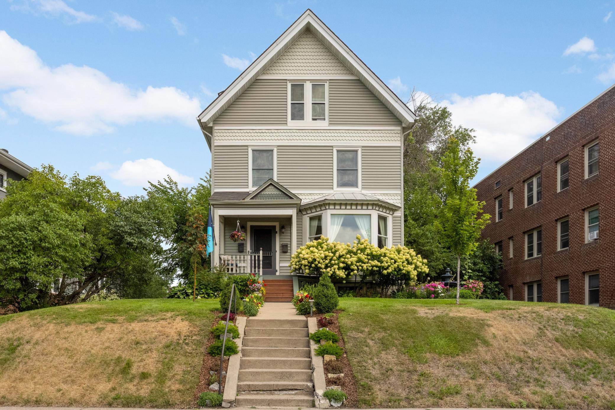 2nd image of 993 Fairmount Ave, Saint Paul, MN 55105 | MLS# 7115518