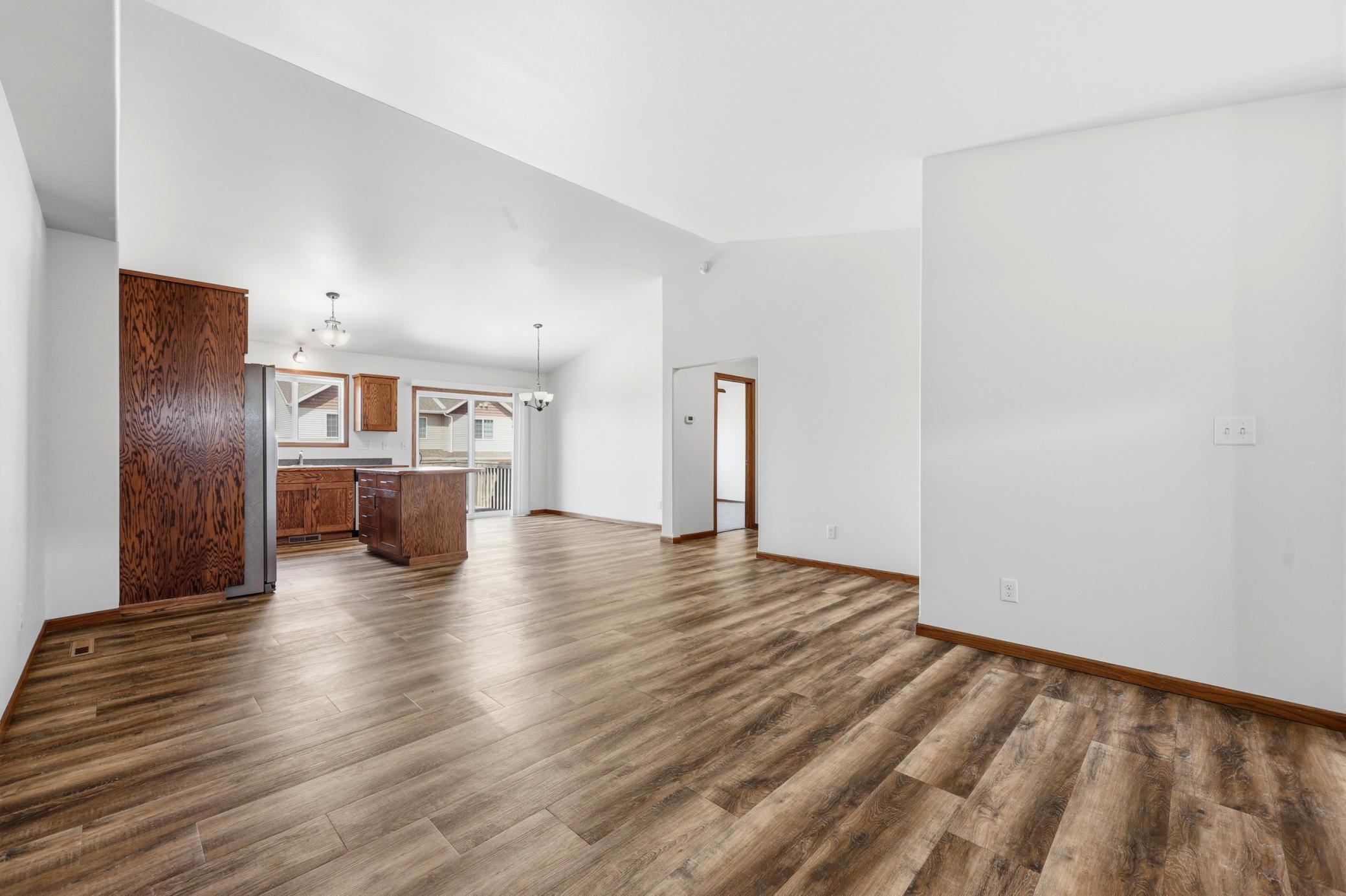 5th image of 1224 S Beach Wy, West Fargo, ND 58078 | MLS# 7115543