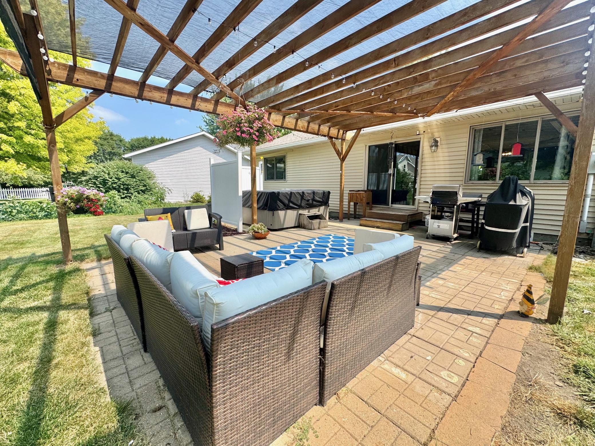 2nd image of 702 S Saratoga St, Marshall, MN 56258 | MLS# 7115596