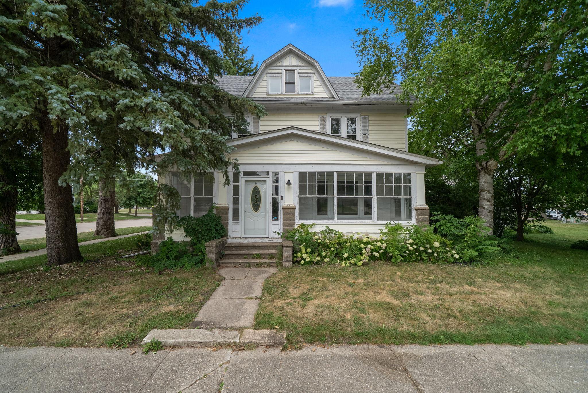 Homes for sale in Pipestone, MN | 224 2nd Ave Se, Pipestone, MN 56164 | MLS# 7115606
