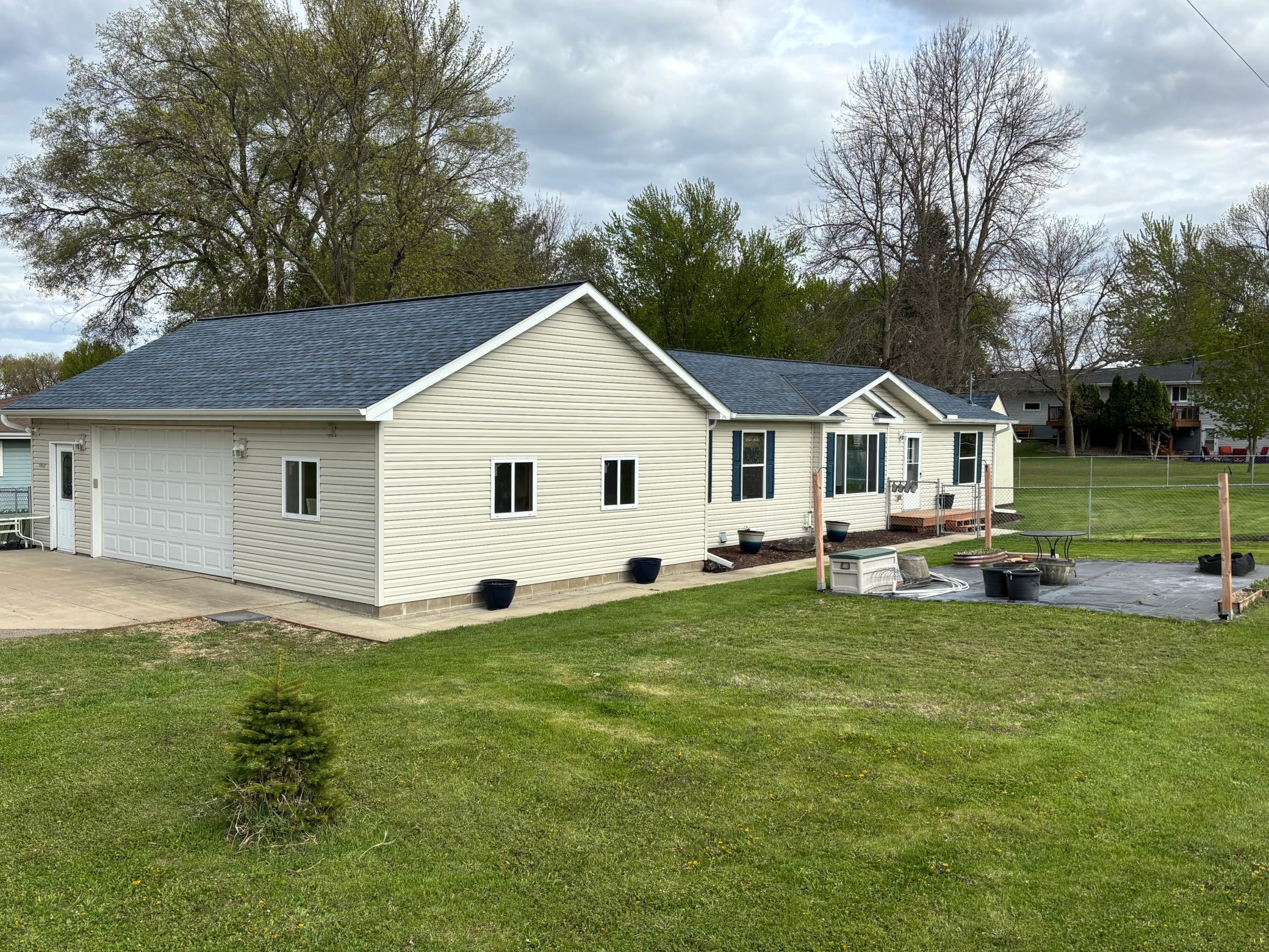 2nd image of 2200 Eunice Dr, Albert Lea, MN 56007 | MLS# 7115611