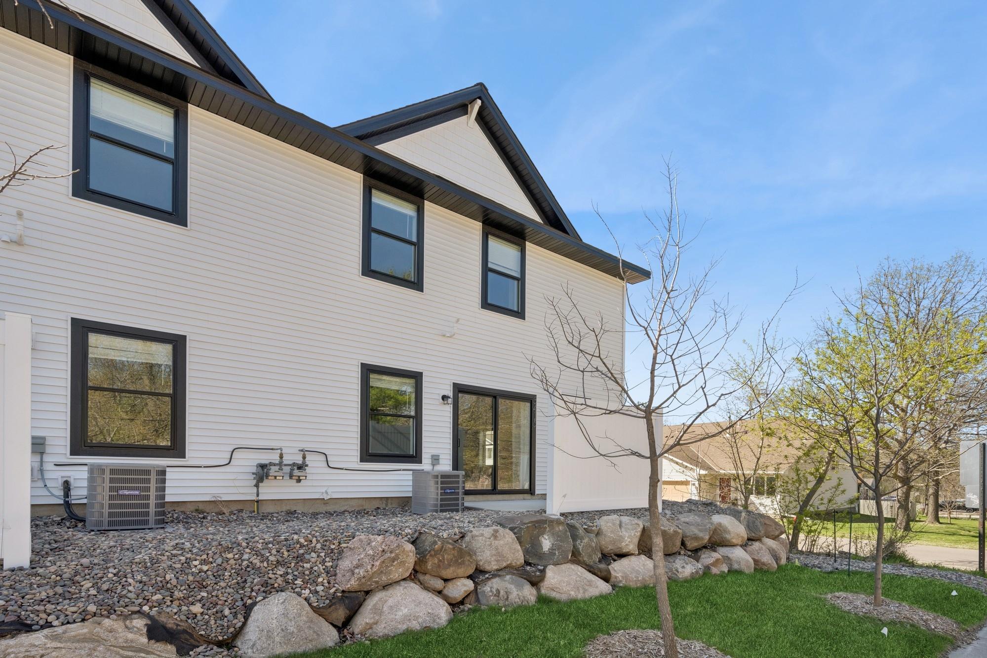 5th image of 3413 Douglas Dr N, Crystal, MN 55422 | MLS# 7115634