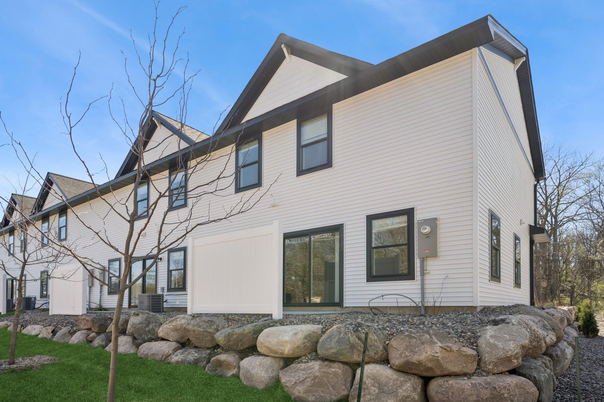 4th image of 3413 Douglas Dr N, Crystal, MN 55422 | MLS# 7115634