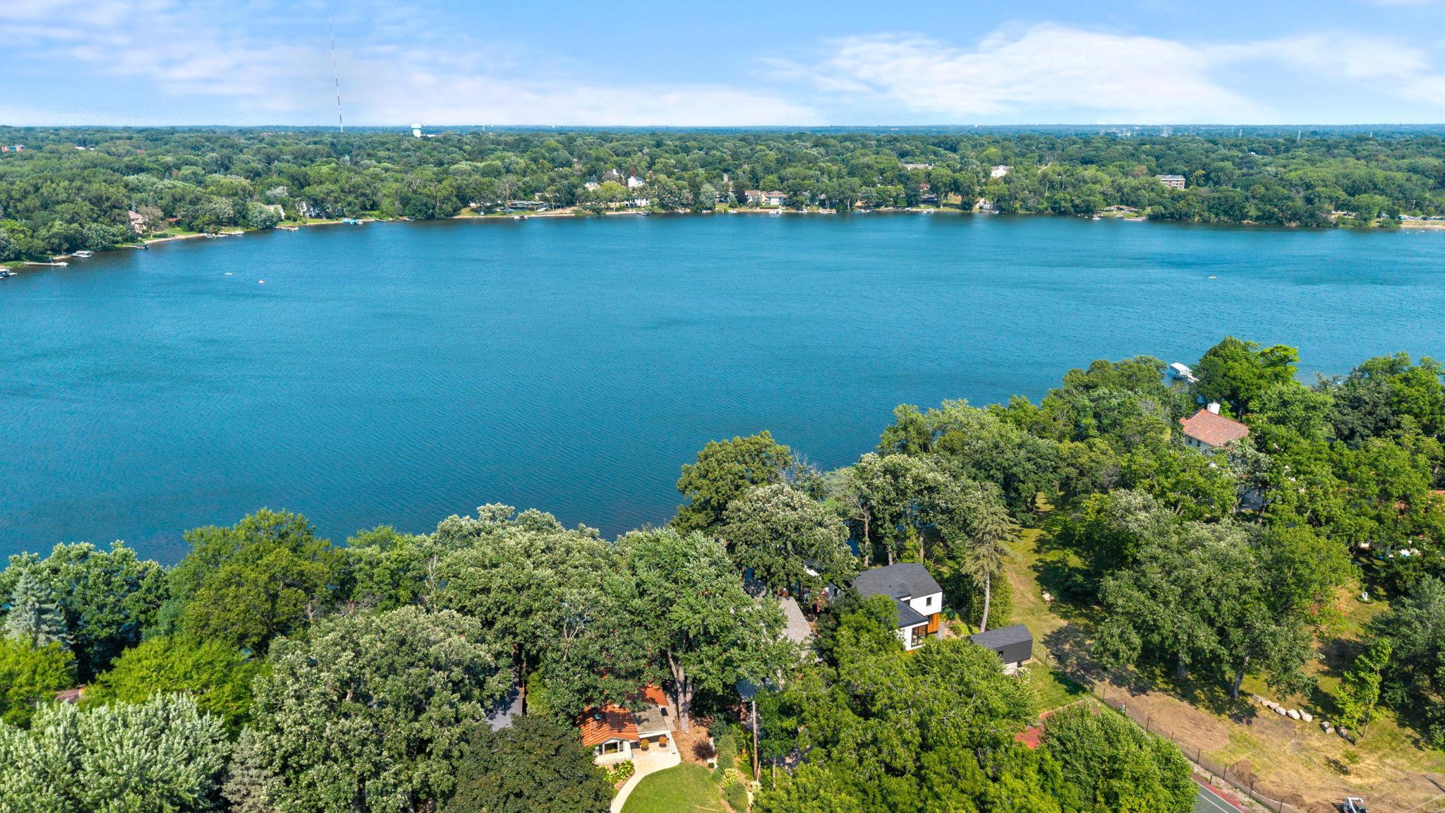 2nd image of 3084 Hamline Ave N, Saint Paul, MN 55113 | MLS# 7115635