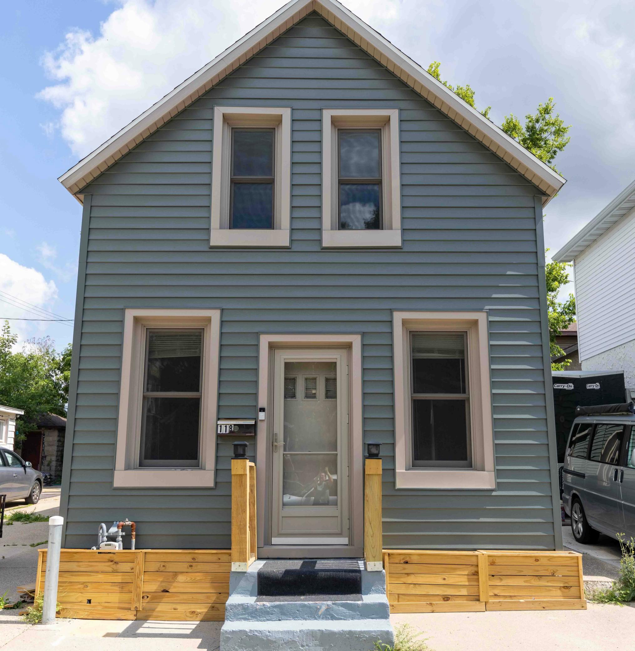 1st image of 118 E Spring St, Mankato, MN 56001 | MLS# 7115697