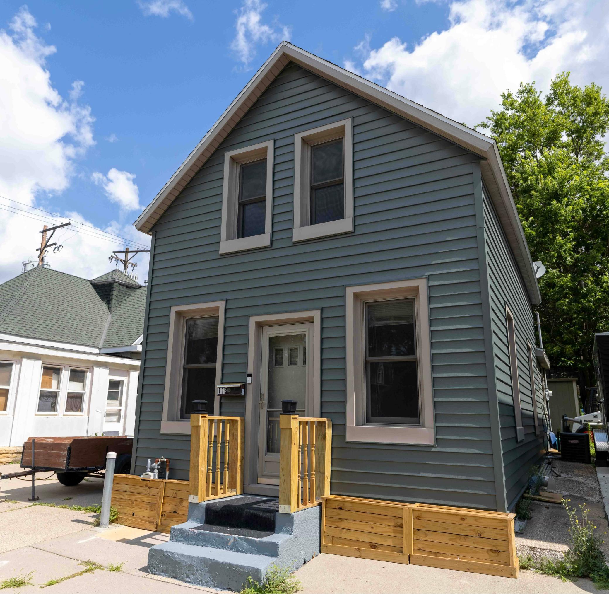 2nd image of 118 E Spring St, Mankato, MN 56001 | MLS# 7115697