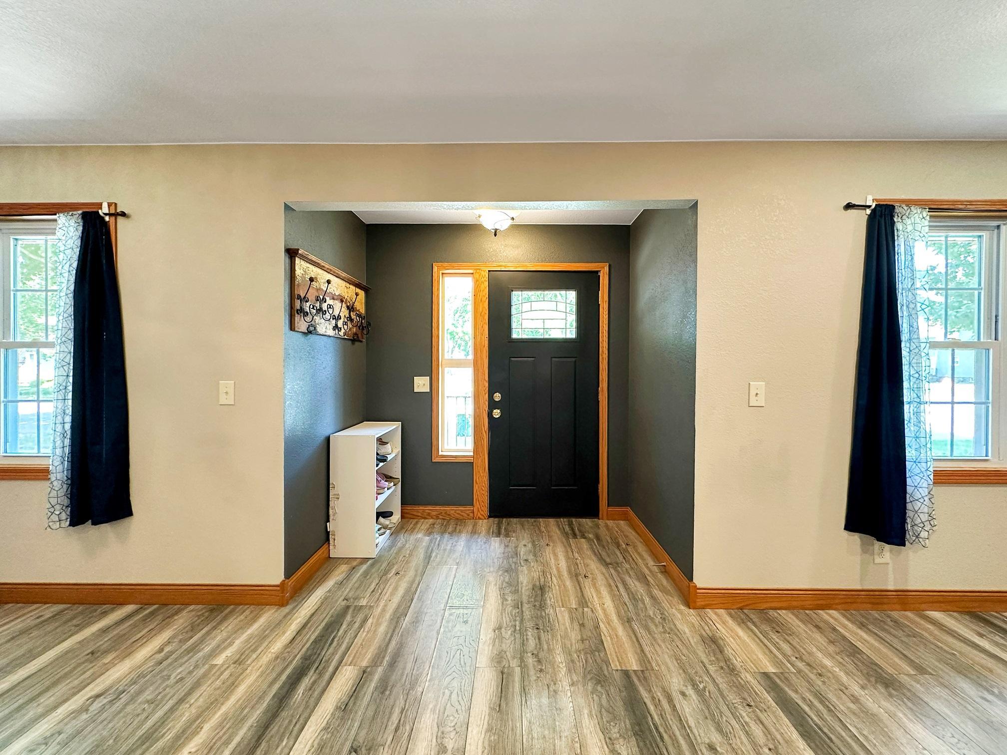 4th image of 1024 5Th St Sw, Willmar, MN 56201 | MLS# 7115713