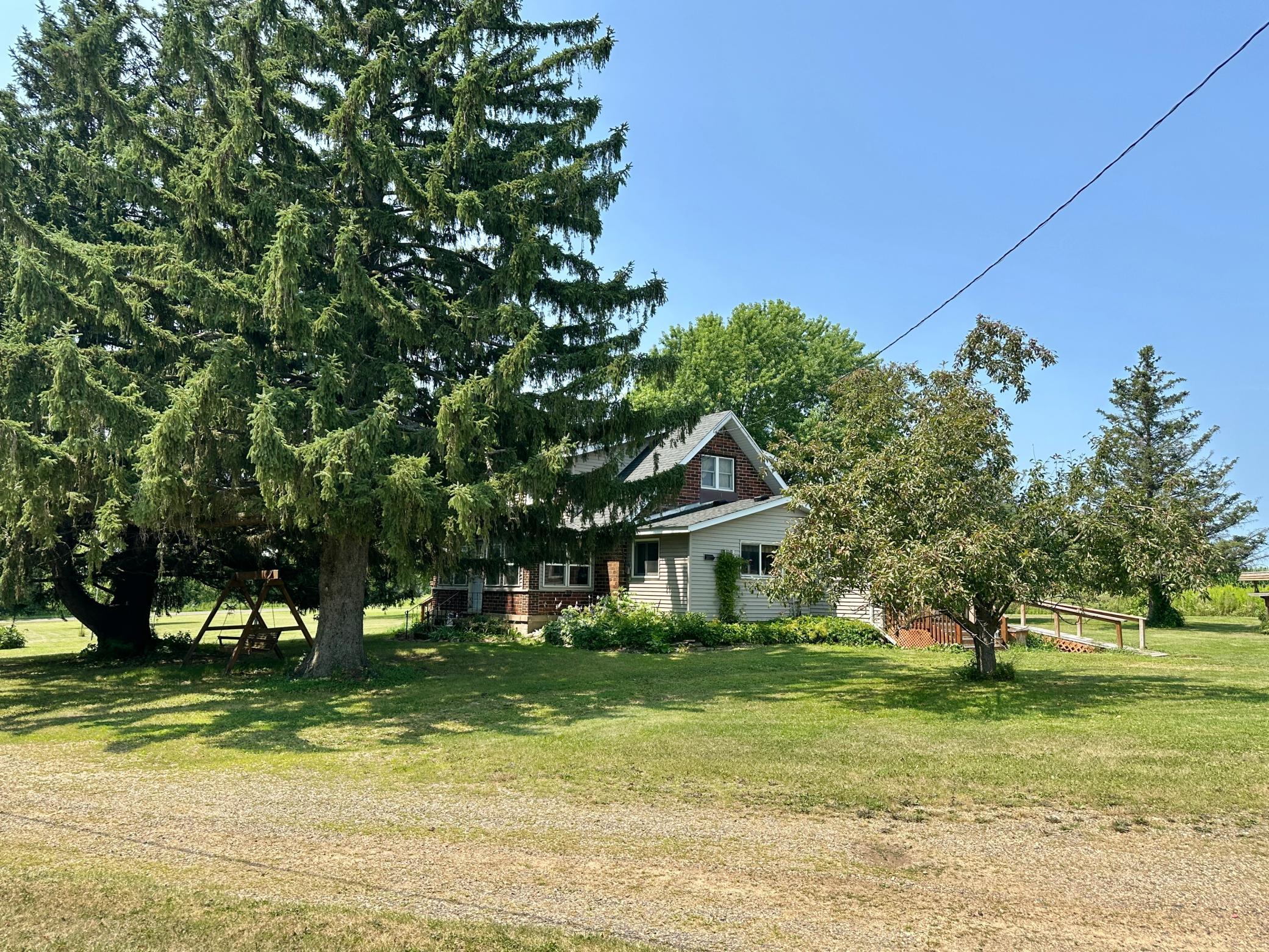 35th image of 312 10th St, Clear Lake, WI 54005 | MLS# 7115745