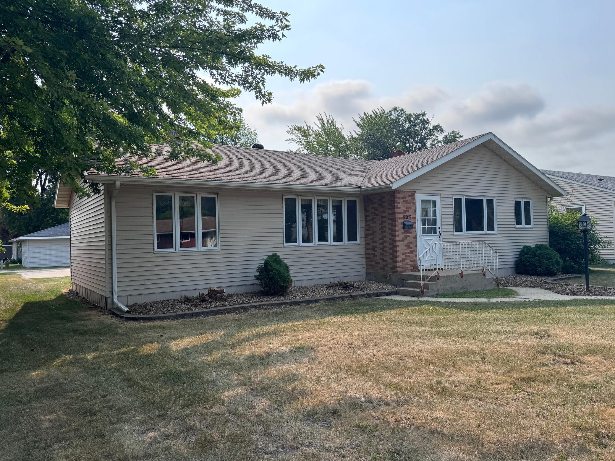 2nd image of 508 Kneale Ave S, Thief River Falls, MN 56701 | MLS# 7115783
