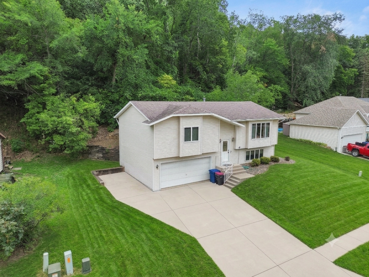 3rd image of (Undisclosed), Red Wing, MN 55066 | MLS# 7115814