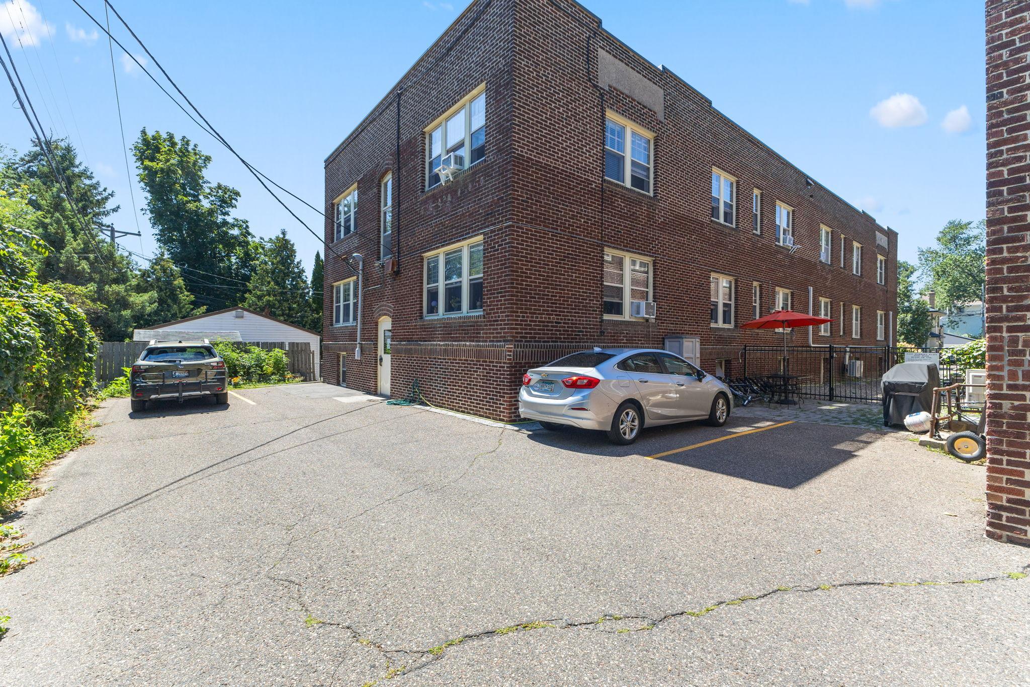 2nd image of 4325 Bryant Ave S, Minneapolis, MN 55409