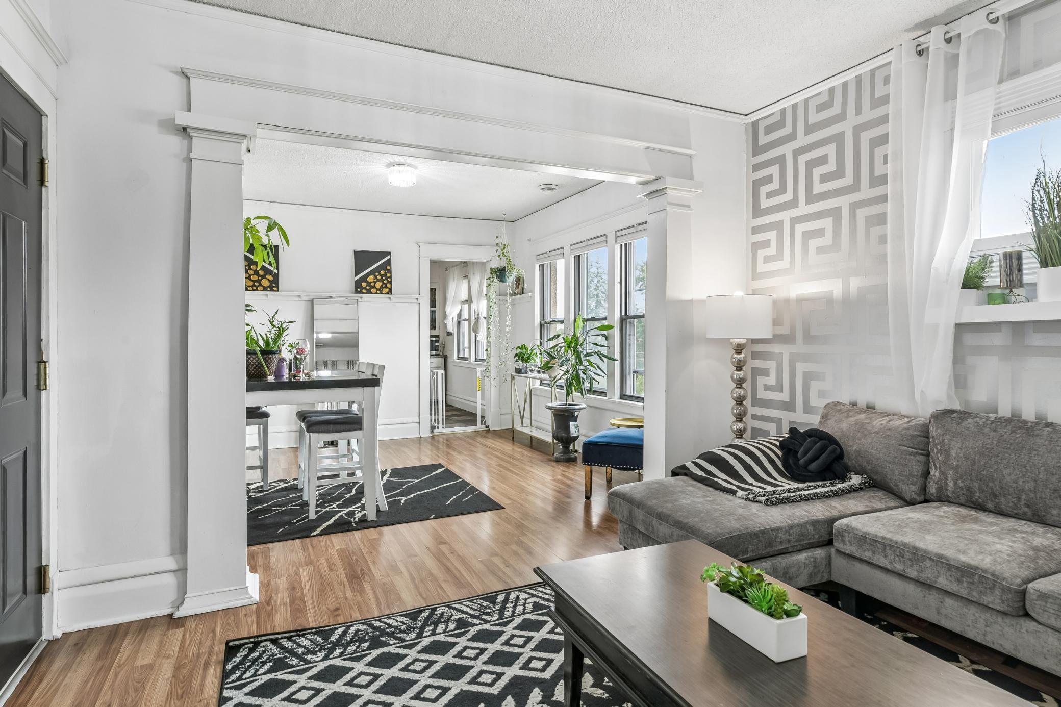 1st image of 393 Geranium Ave E, Saint Paul, MN 55130 | MLS# 7115844
