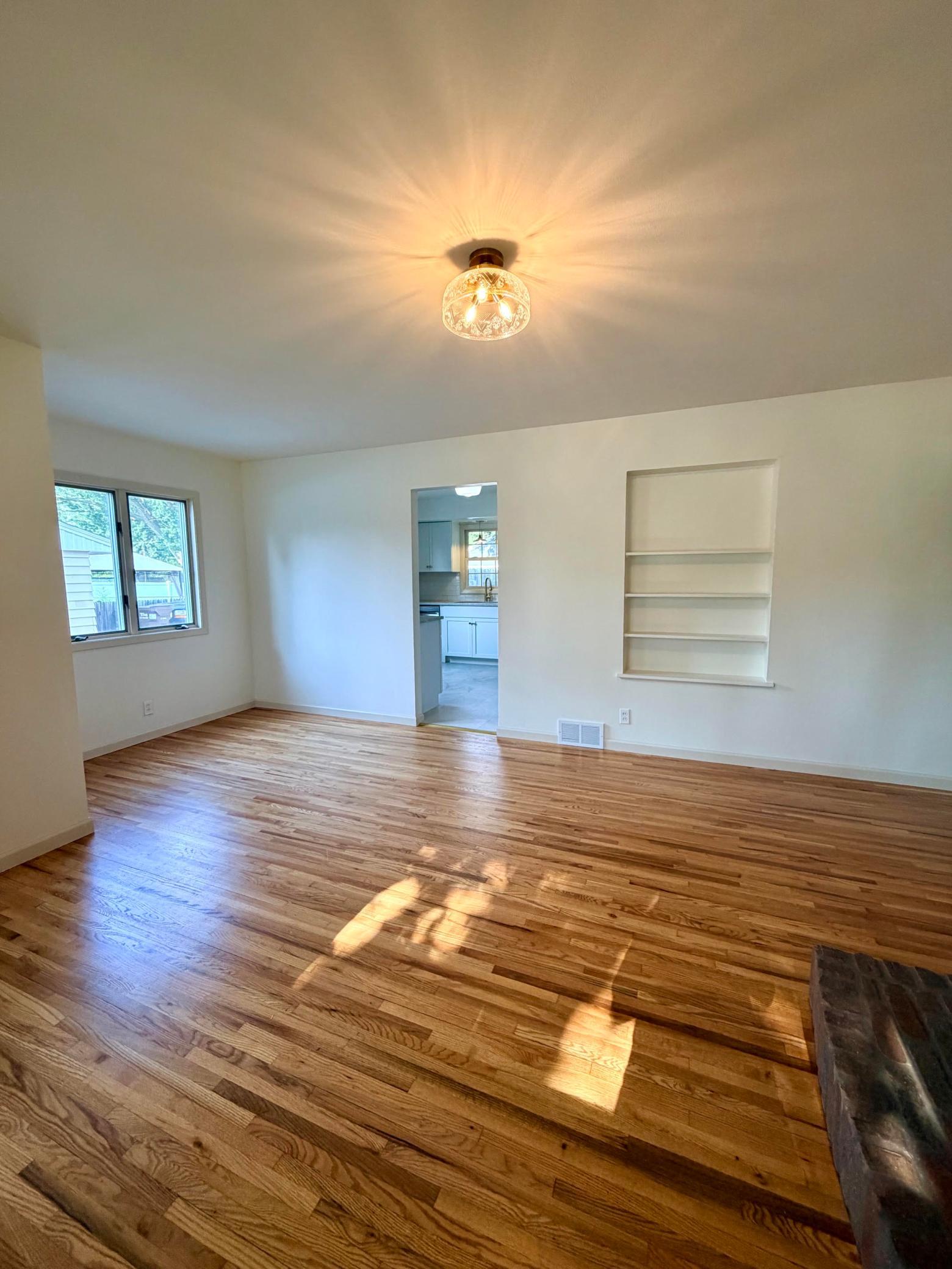 3rd image of 738 22Nd Ave N, South Saint Paul, MN 55075 | MLS# 7115925