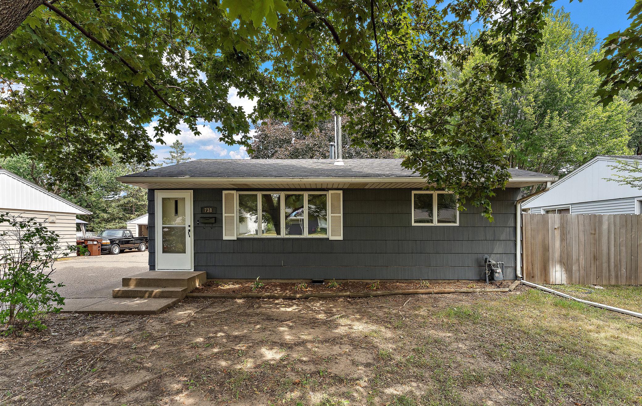 2nd image of 738 22nd Ave N, South Saint Paul, MN 55075 | MLS# 7115925