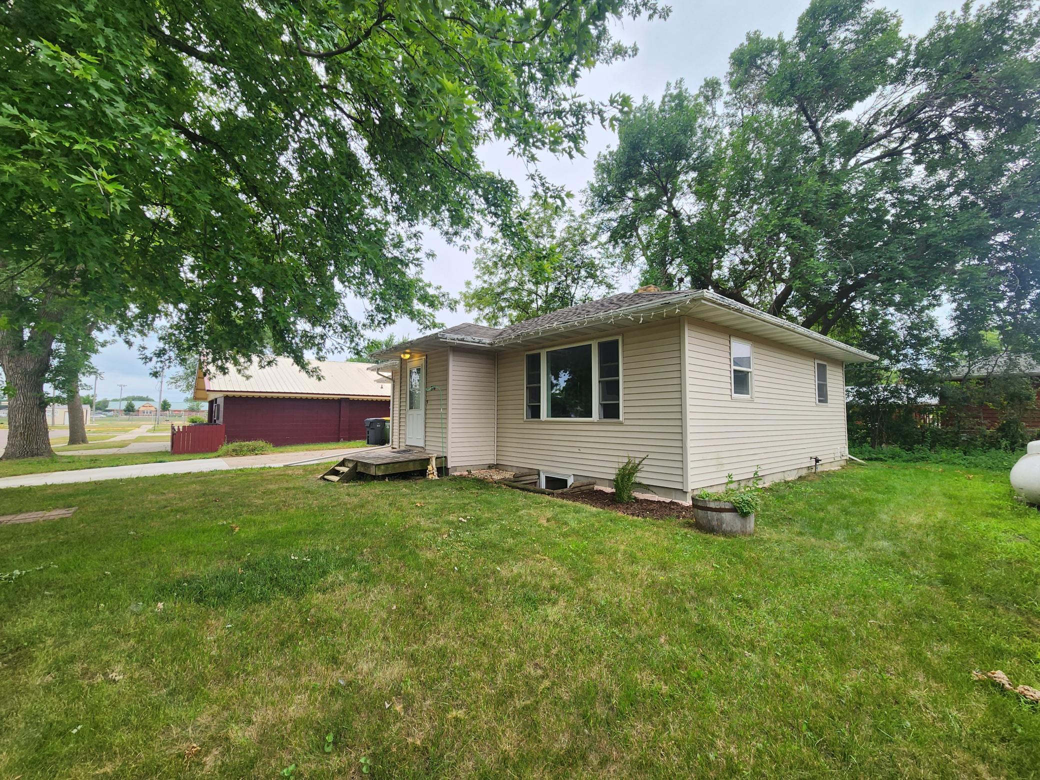Homes for sale in Pipestone, MN | 514 7Th Ave Se, Pipestone, MN 56164 | MLS# 7115940