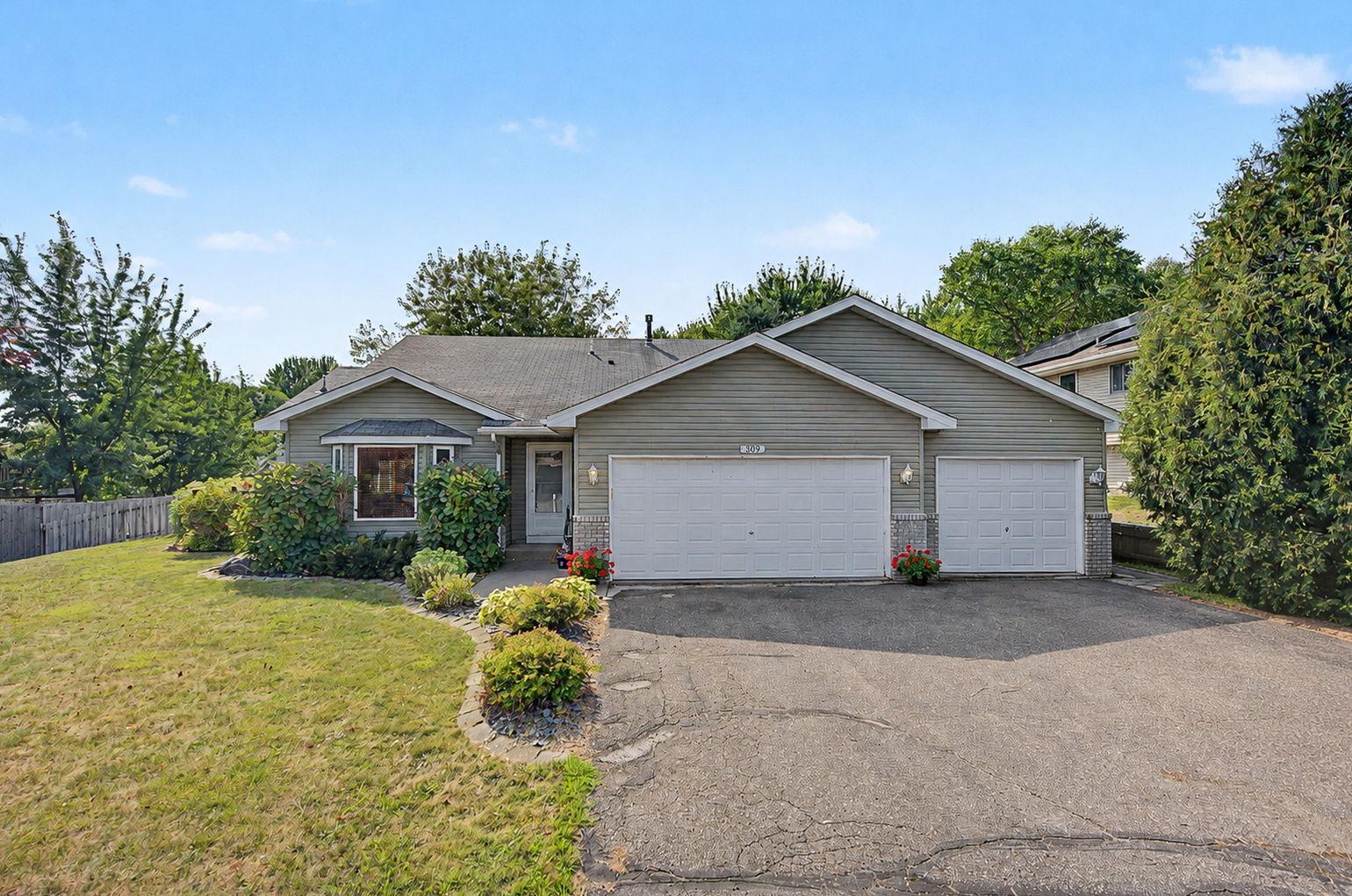 1st image of 309 4th St Nw, Saint Michael, MN 55376 | MLS# 7115963