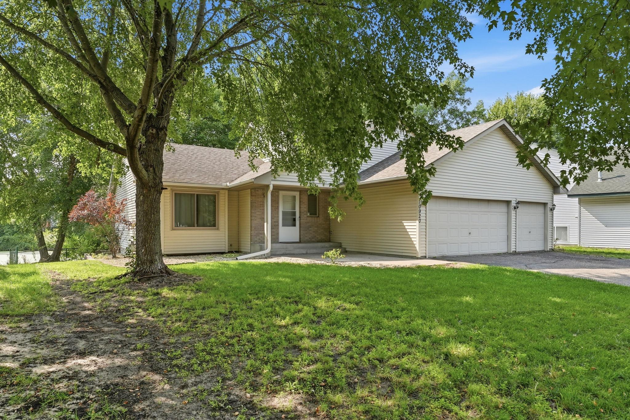 1st image of 10920 Xeon St Nw, Minneapolis, MN 55433 | MLS# 7115988