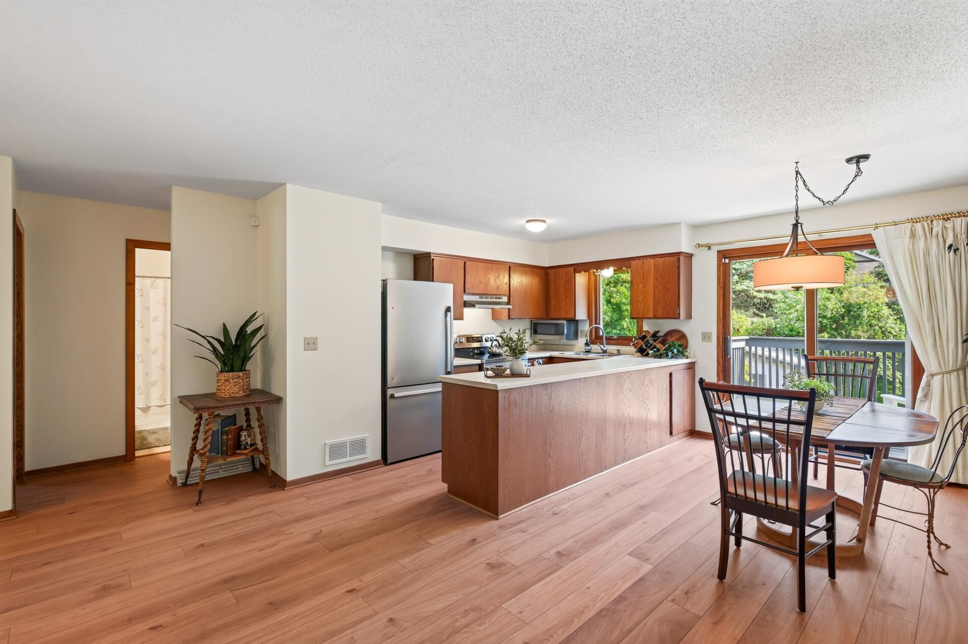 3rd image of 408-410 Cardigan Rd, Saint Paul, MN 55126 | MLS# 7115992