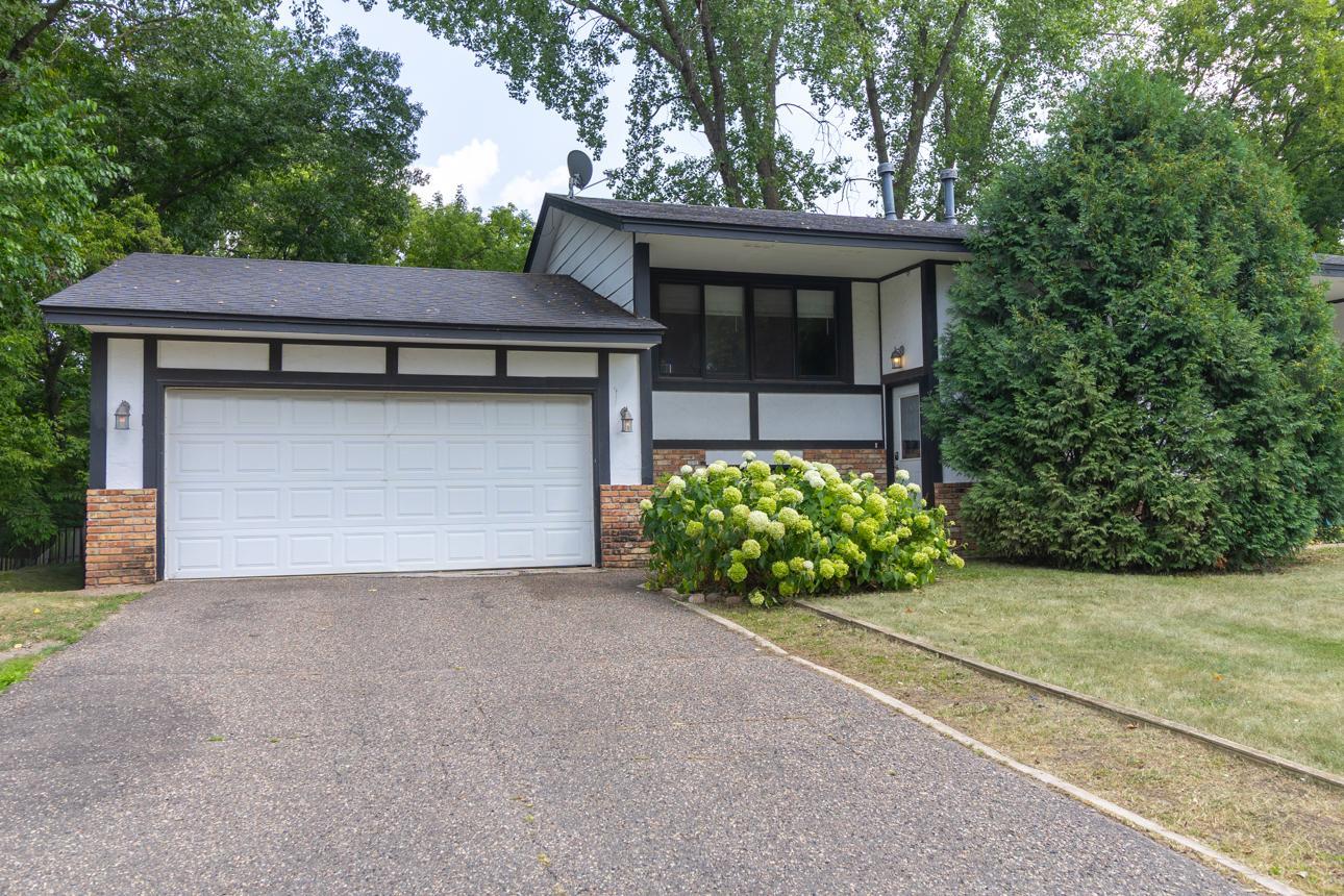 2nd image of 7382 Borman Ave, Inver Grove Heights, MN 55076 | MLS# 7115993