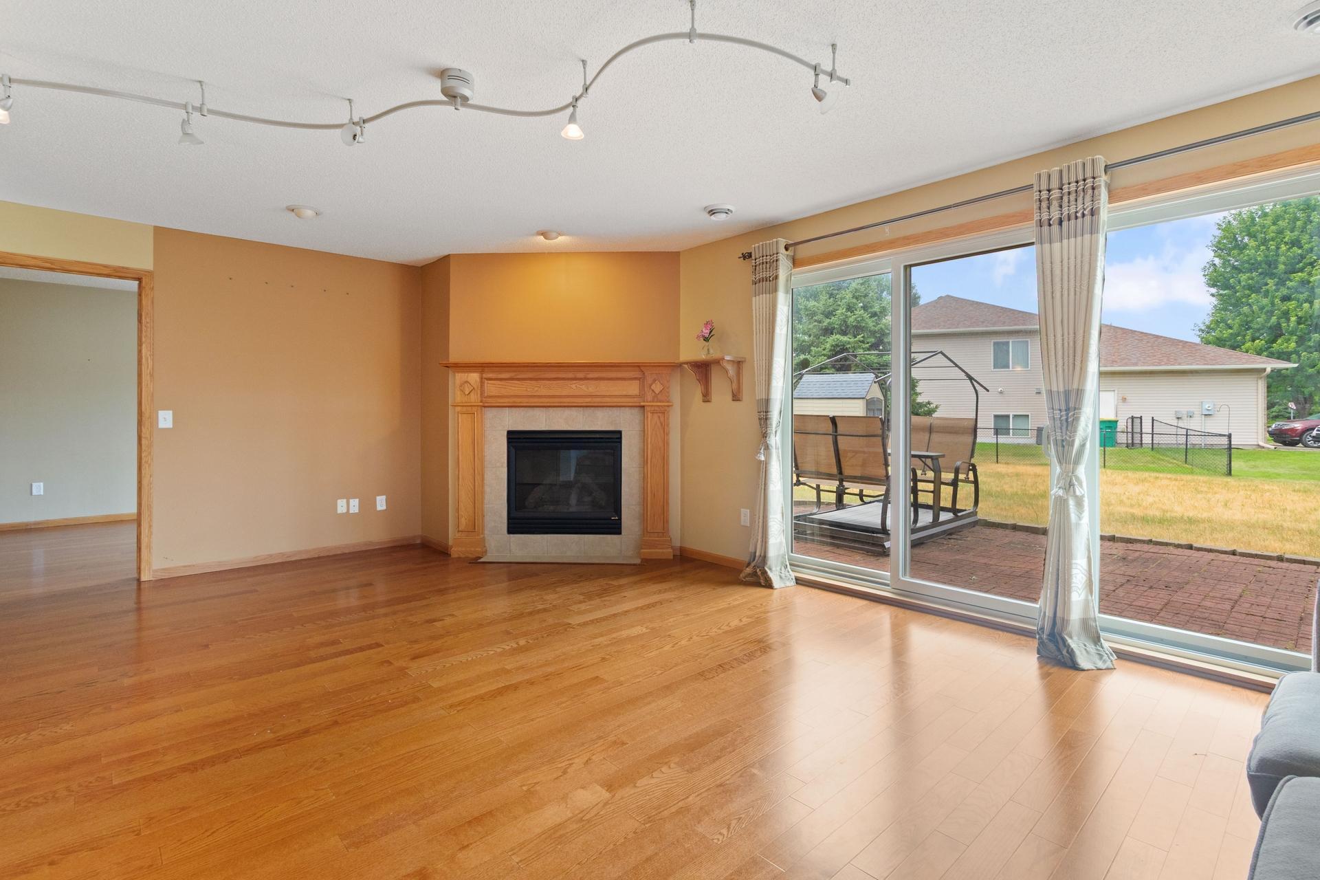5th image of 10049 Butternut Ct N, Brooklyn Park, MN 55443 | MLS# 7116015