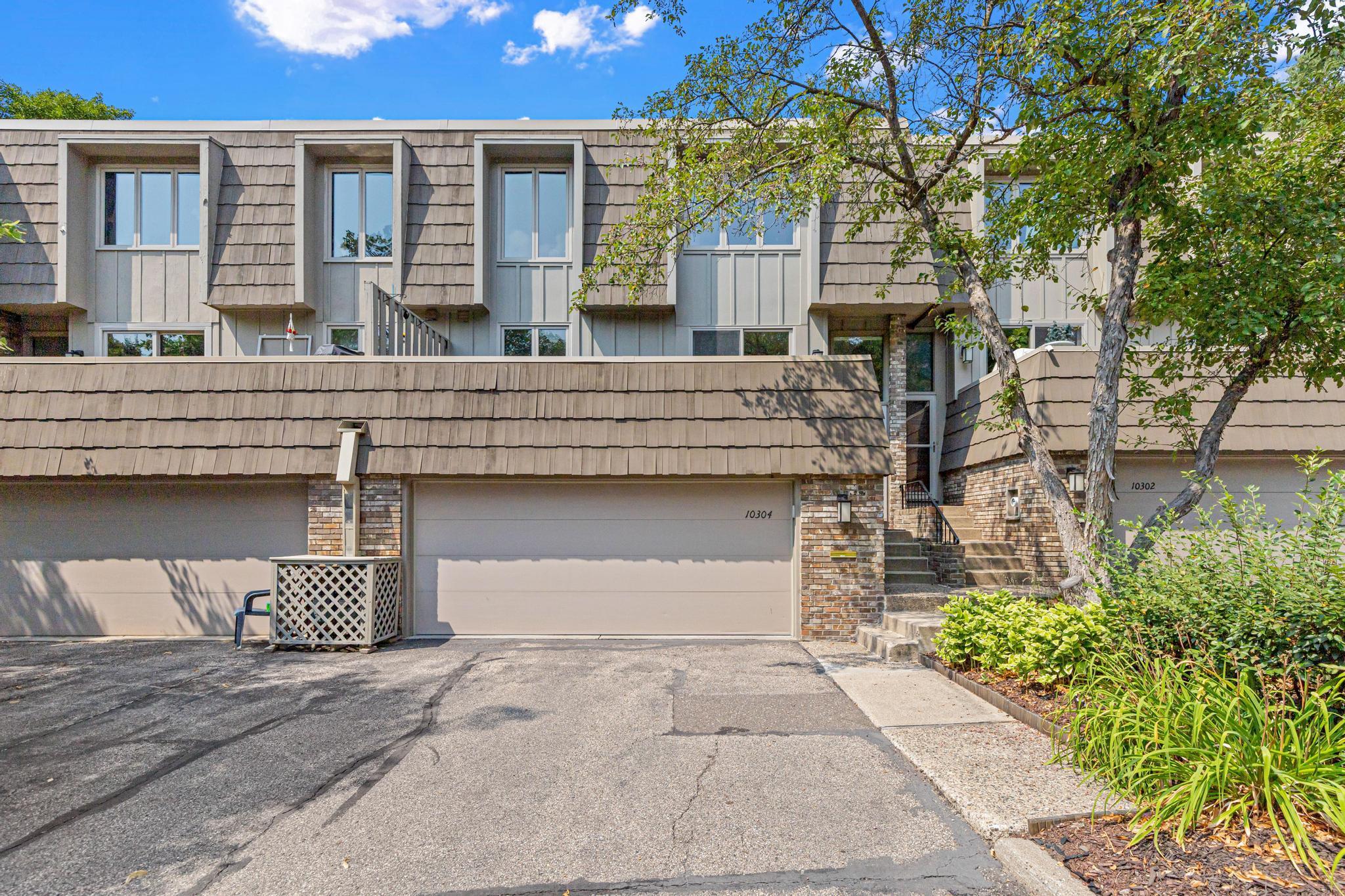 1st image of 10304 Berkshire Rd, Minneapolis, MN 55437 | MLS# 7116040