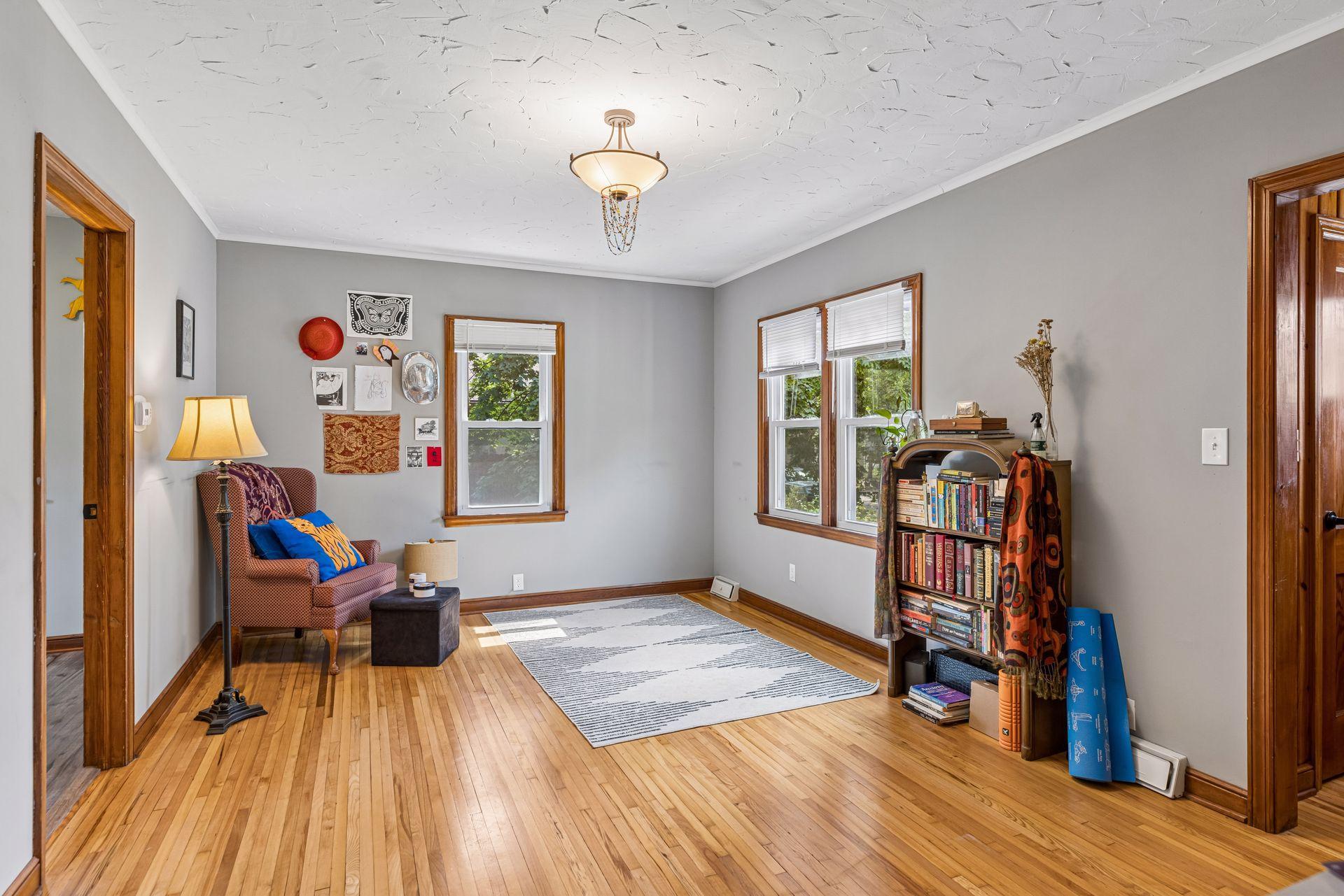 3rd image of 870 22Nd Ave Se, Minneapolis, MN 55414 | MLS# 7116049