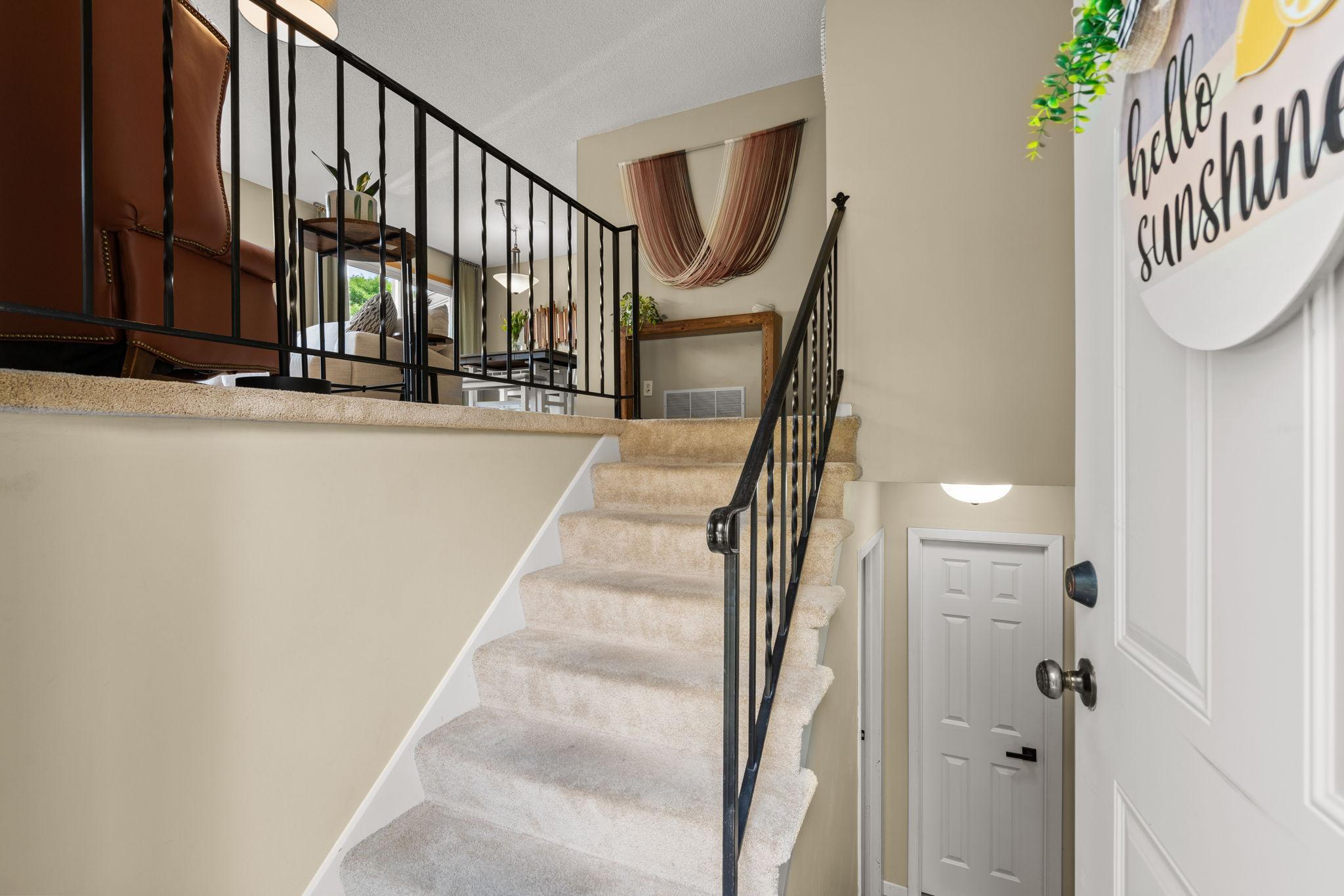 3rd image of 9257 Dartford Rd, Saint Paul, MN 55125 | MLS# 7116071