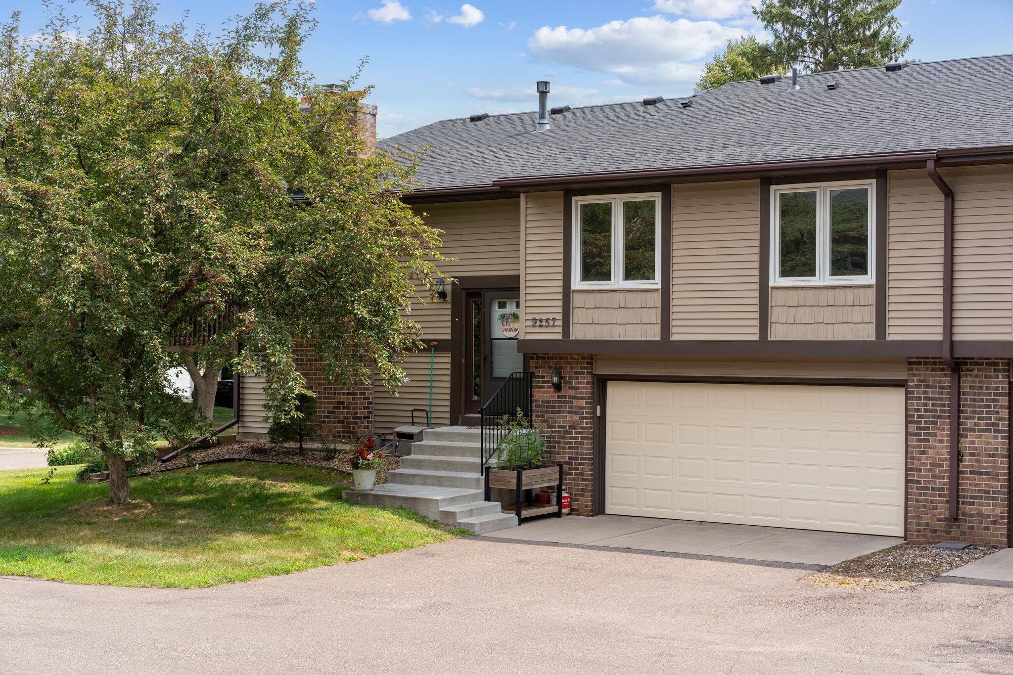 2nd image of 9257 Dartford Rd, Saint Paul, MN 55125 | MLS# 7116071