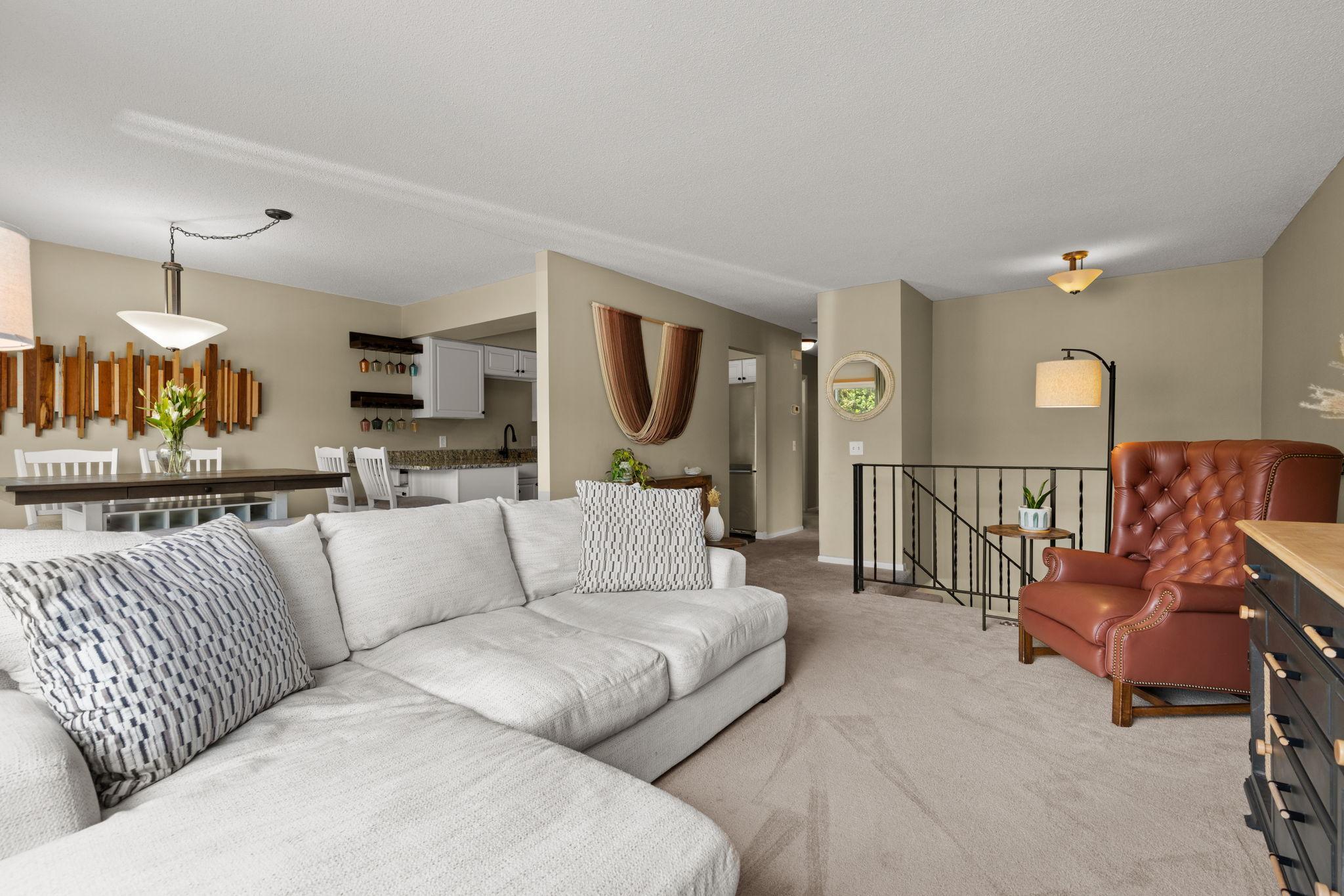 1st image of 9257 Dartford Rd, Saint Paul, MN 55125 | MLS# 7116071