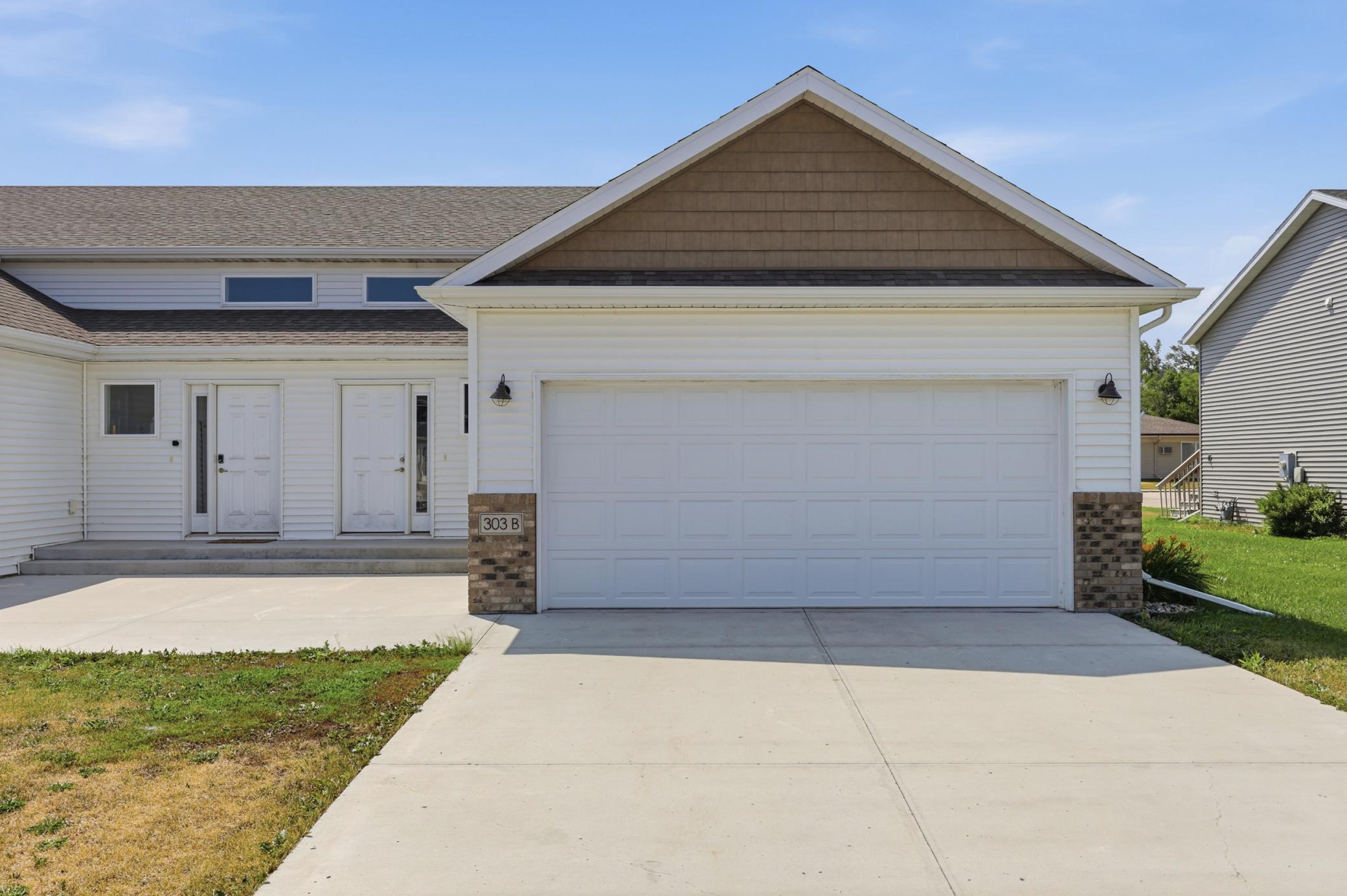 1st image of 303b Torontos Ct, Hillsboro, ND 58045 | MLS# 7116081