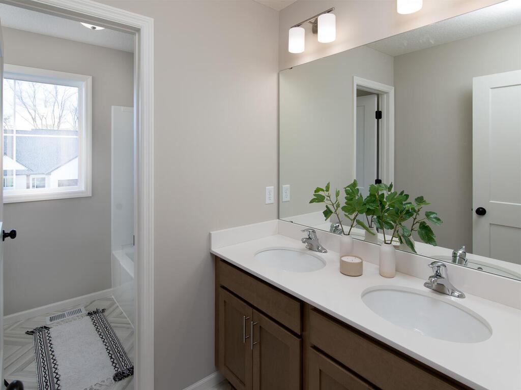 20th image of 5294 177th St W, Lakeville, MN 55044 | MLS# 7116102