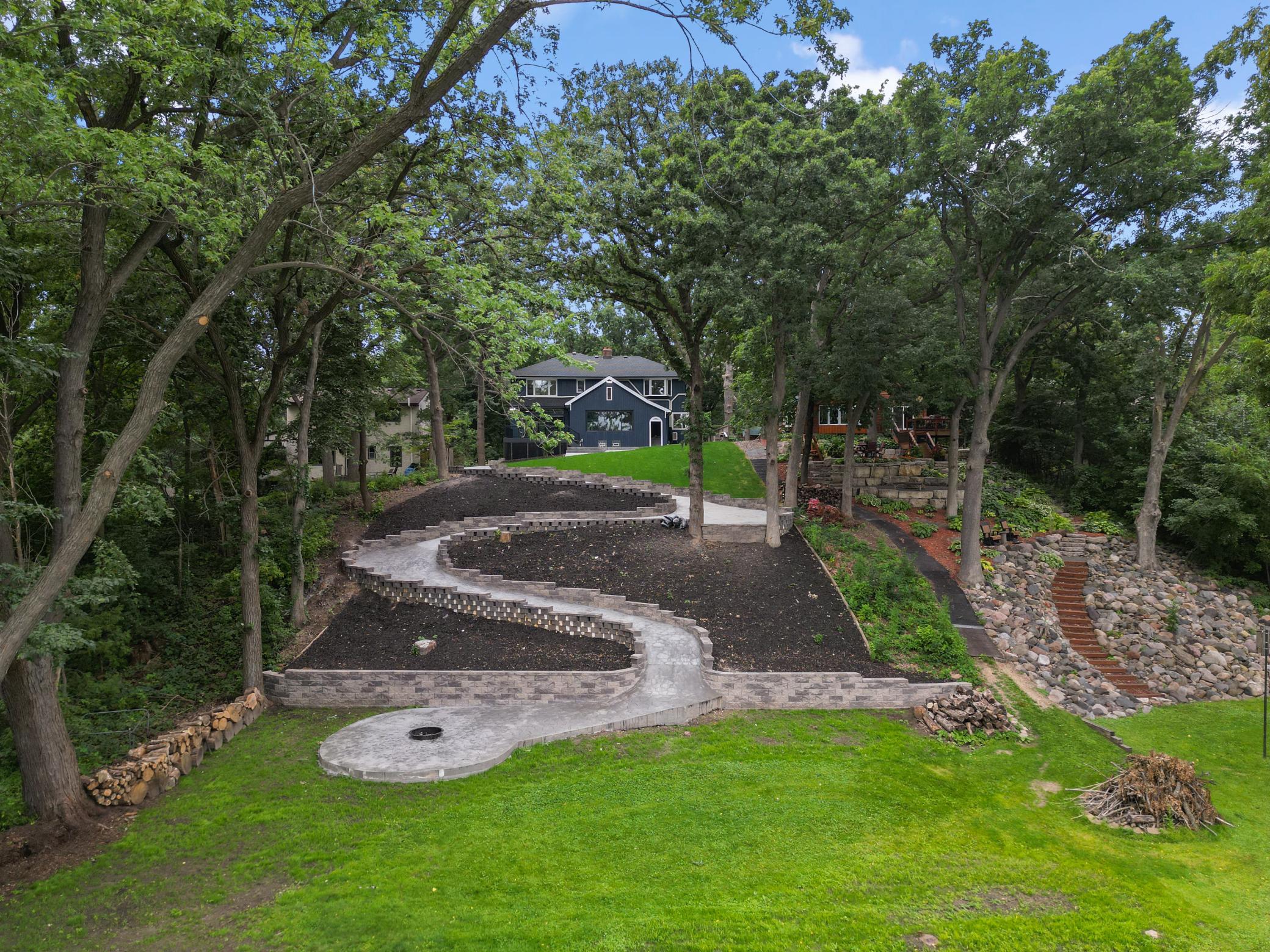 3rd image of 2020 Arcade St, Saint Paul, MN 55109 | MLS# 7116169