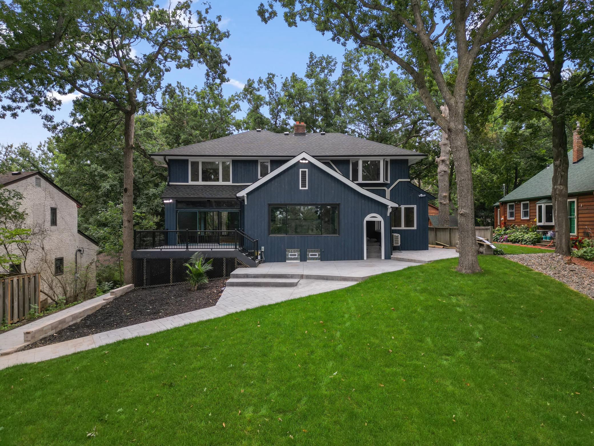 1st image of 2020 Arcade St, Saint Paul, MN 55109 | MLS# 7116169