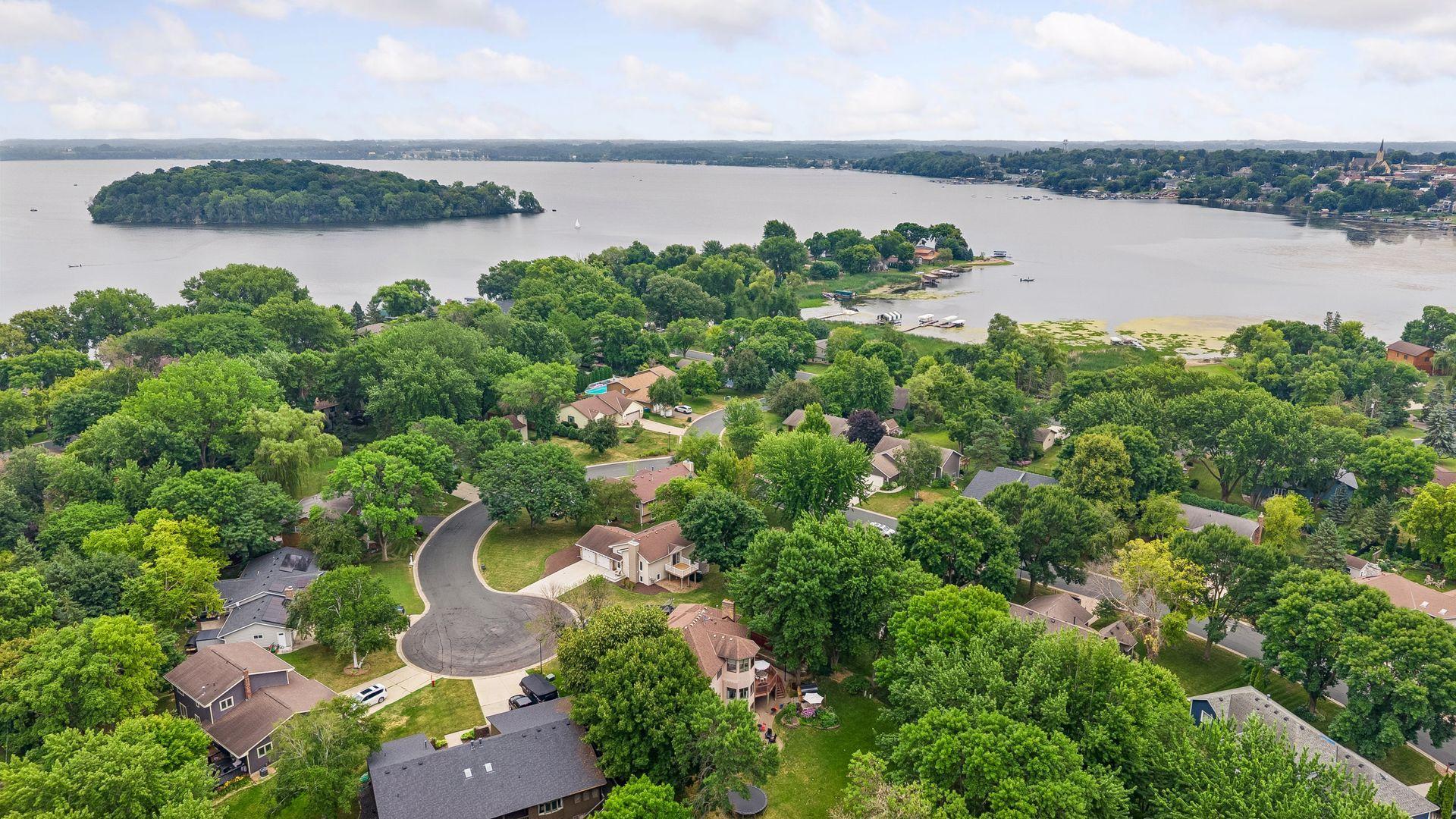 4th image of 148 Stacy Cir, Waconia, MN 55387 | MLS# 7116178