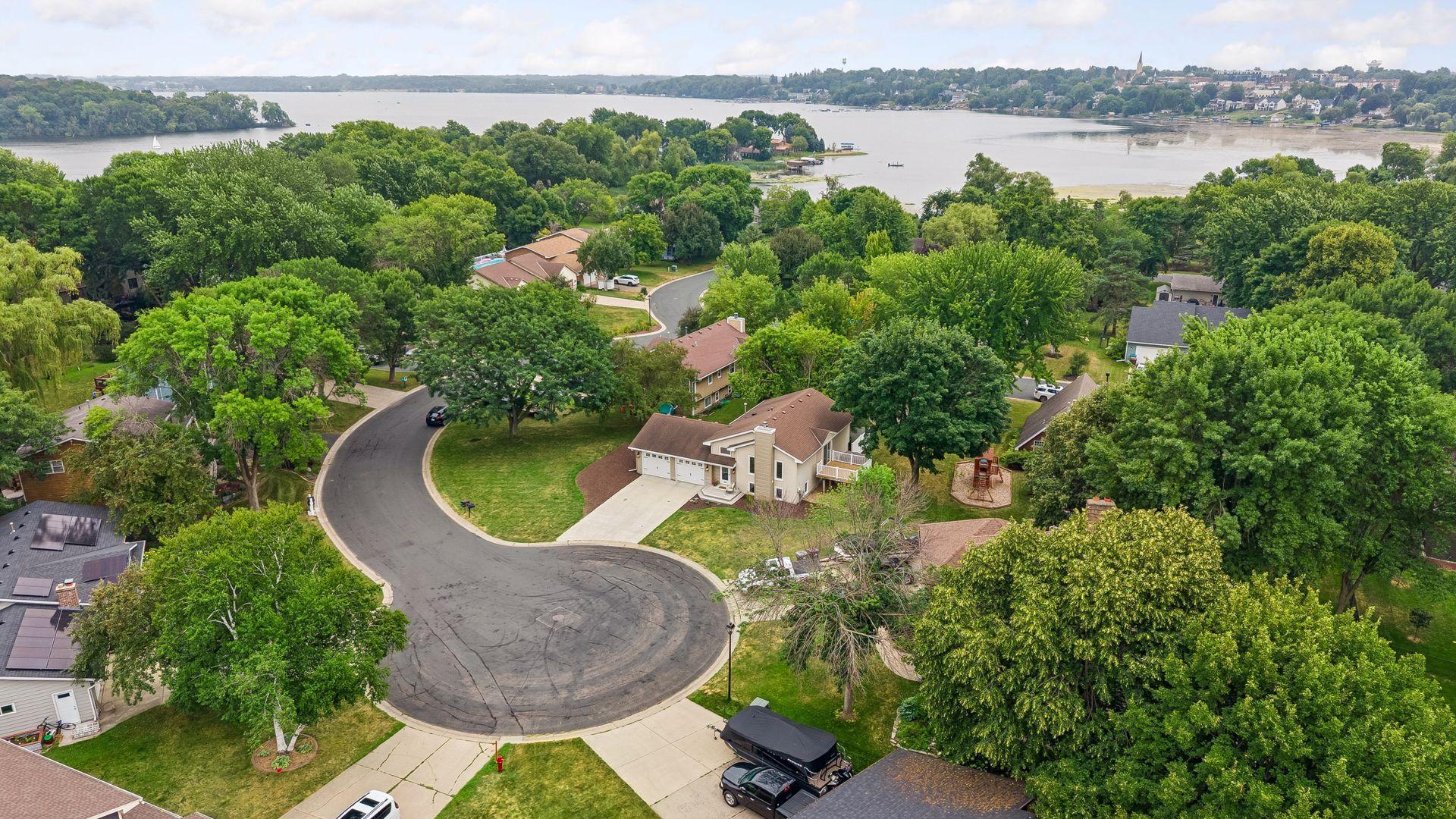 3rd image of 148 Stacy Cir, Waconia, MN 55387 | MLS# 7116178