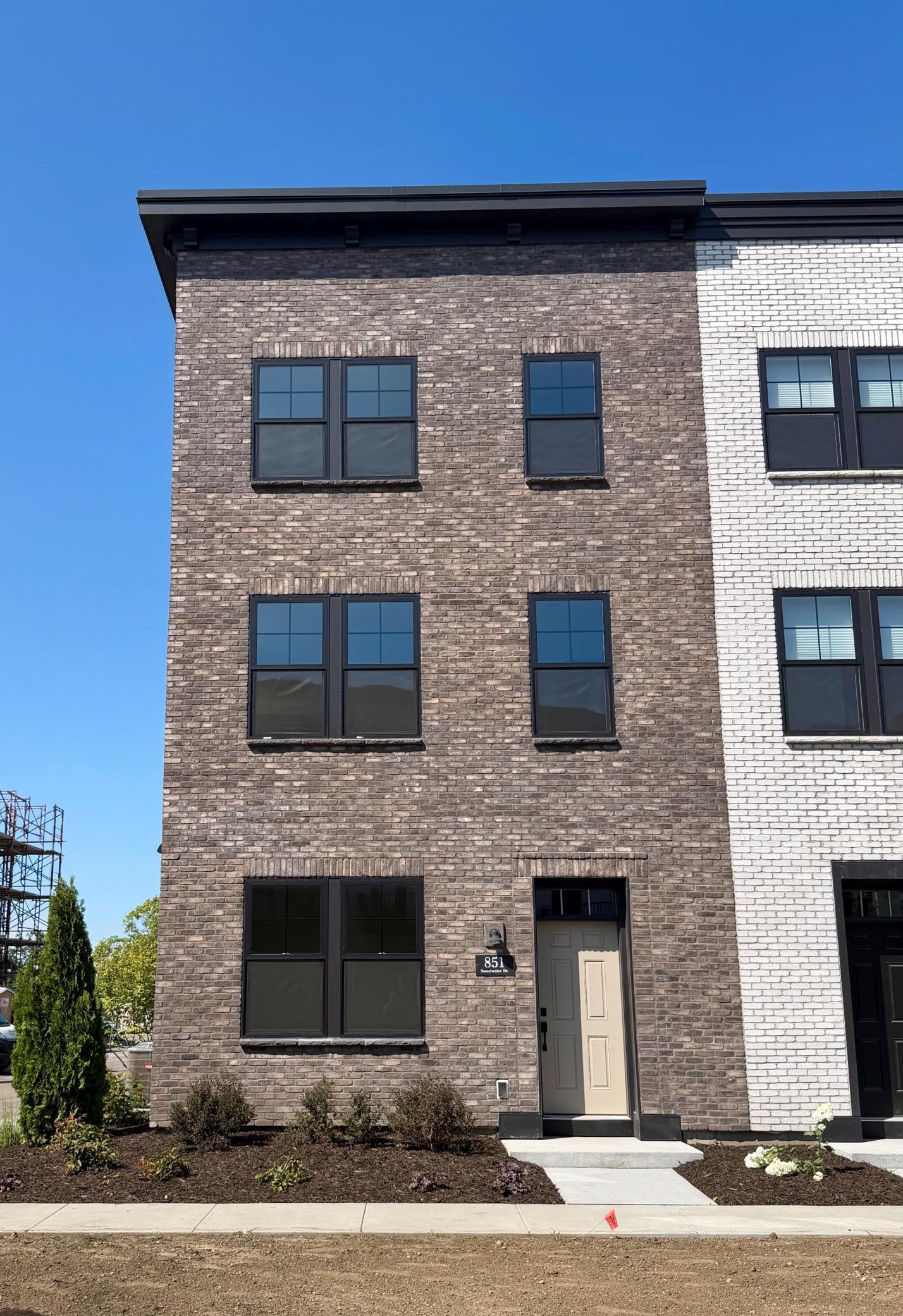 4th image of 851 Sweetwater Dr, Saint Paul, MN 55116 | MLS# 7116216