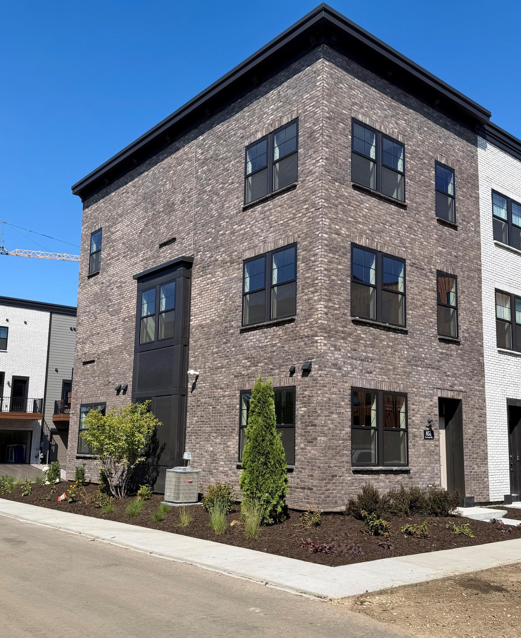 2nd image of 851 Sweetwater Dr, Saint Paul, MN 55116 | MLS# 7116216